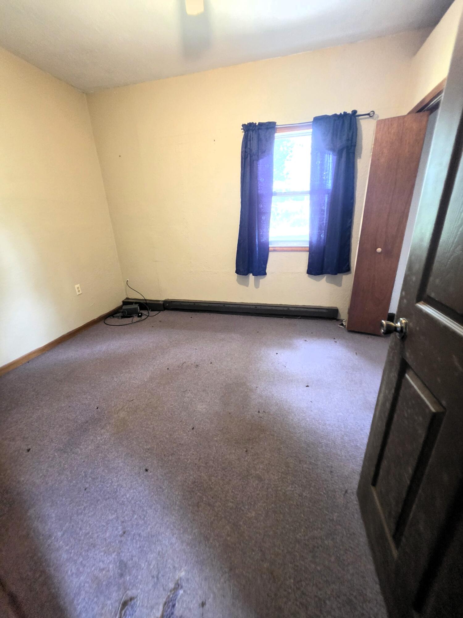 602 South Sarah Street Property Photo 8