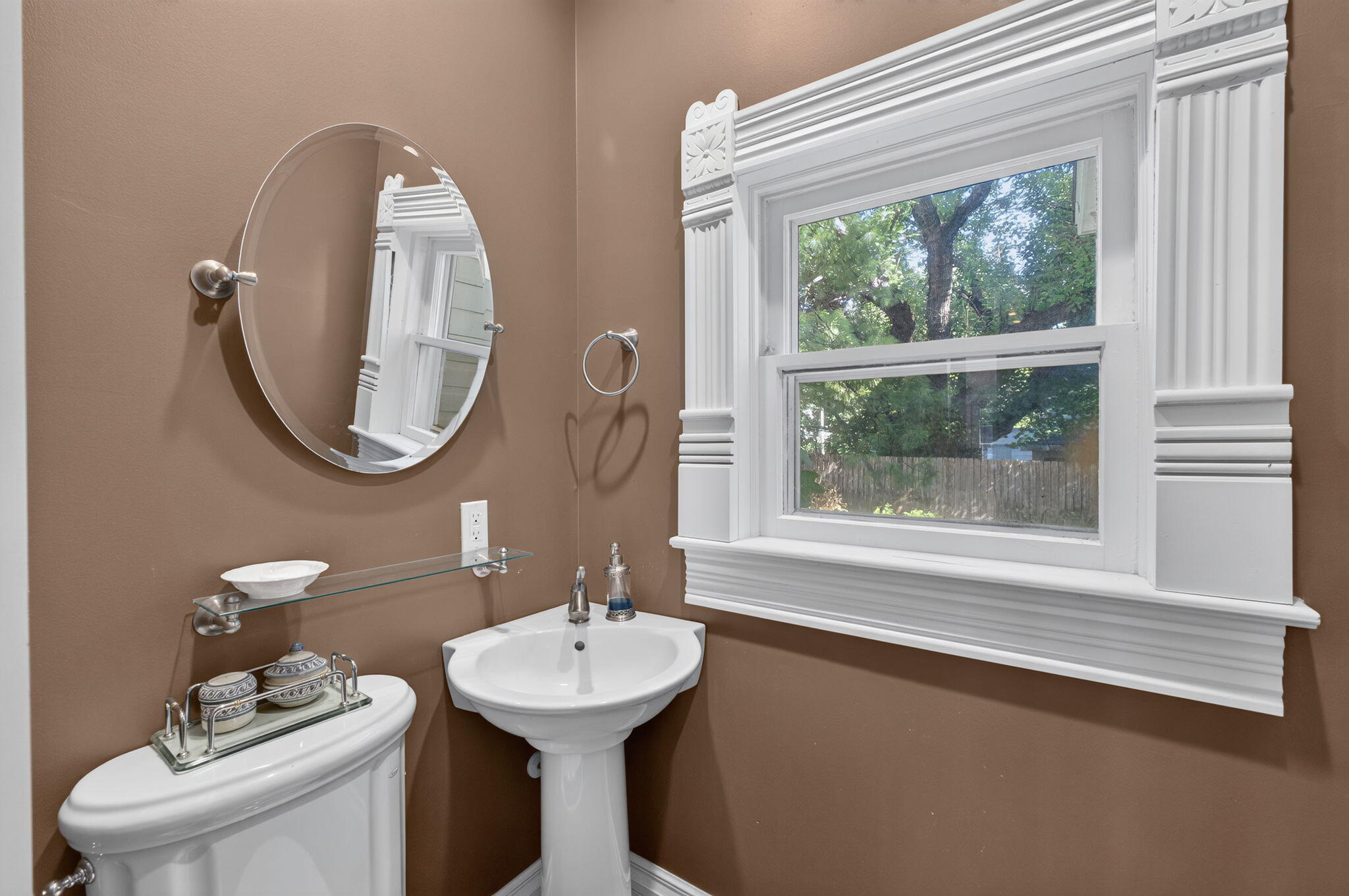 245 North Clay Street Property Photo 14