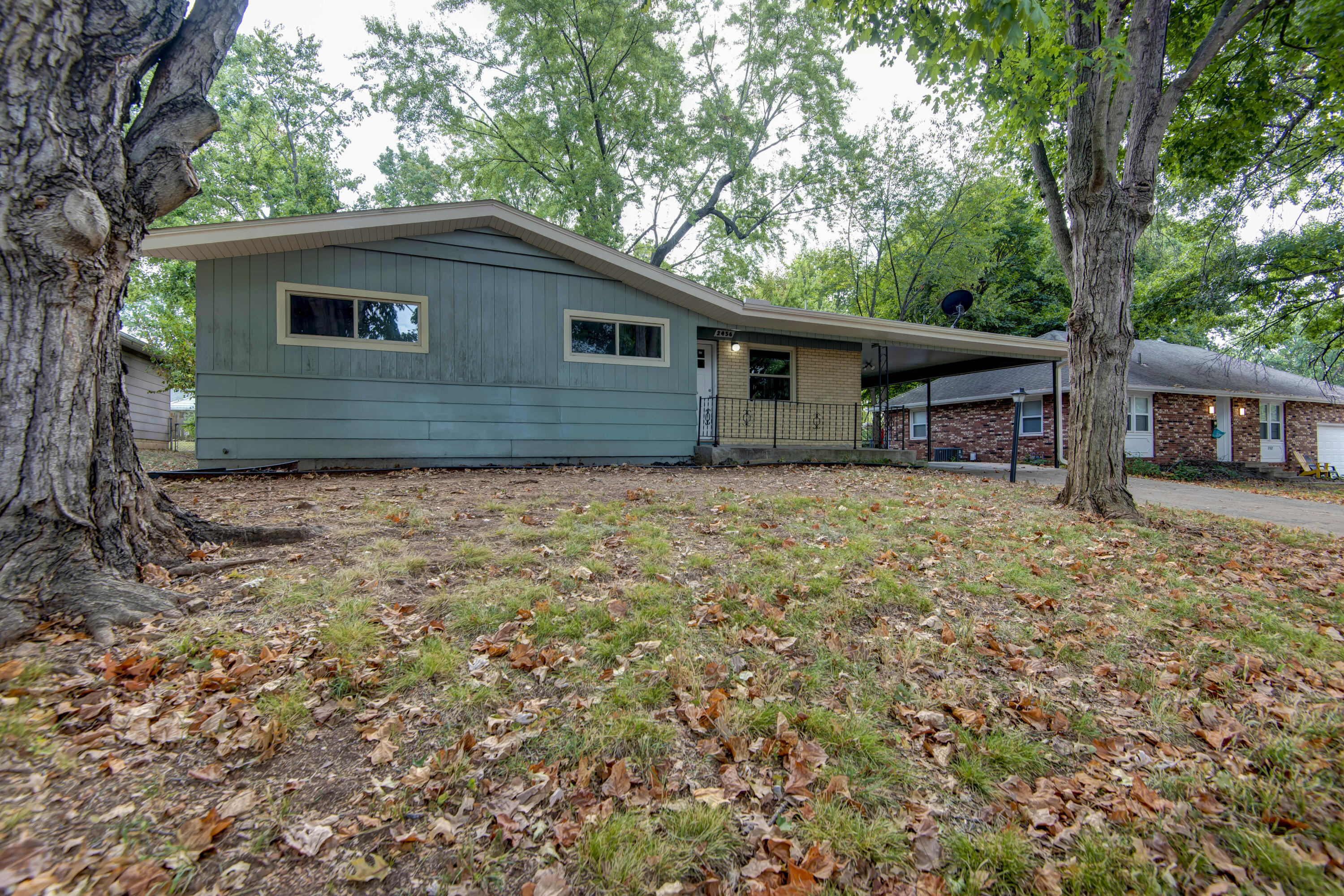 2456 South Ferguson Avenue Property Photo 2