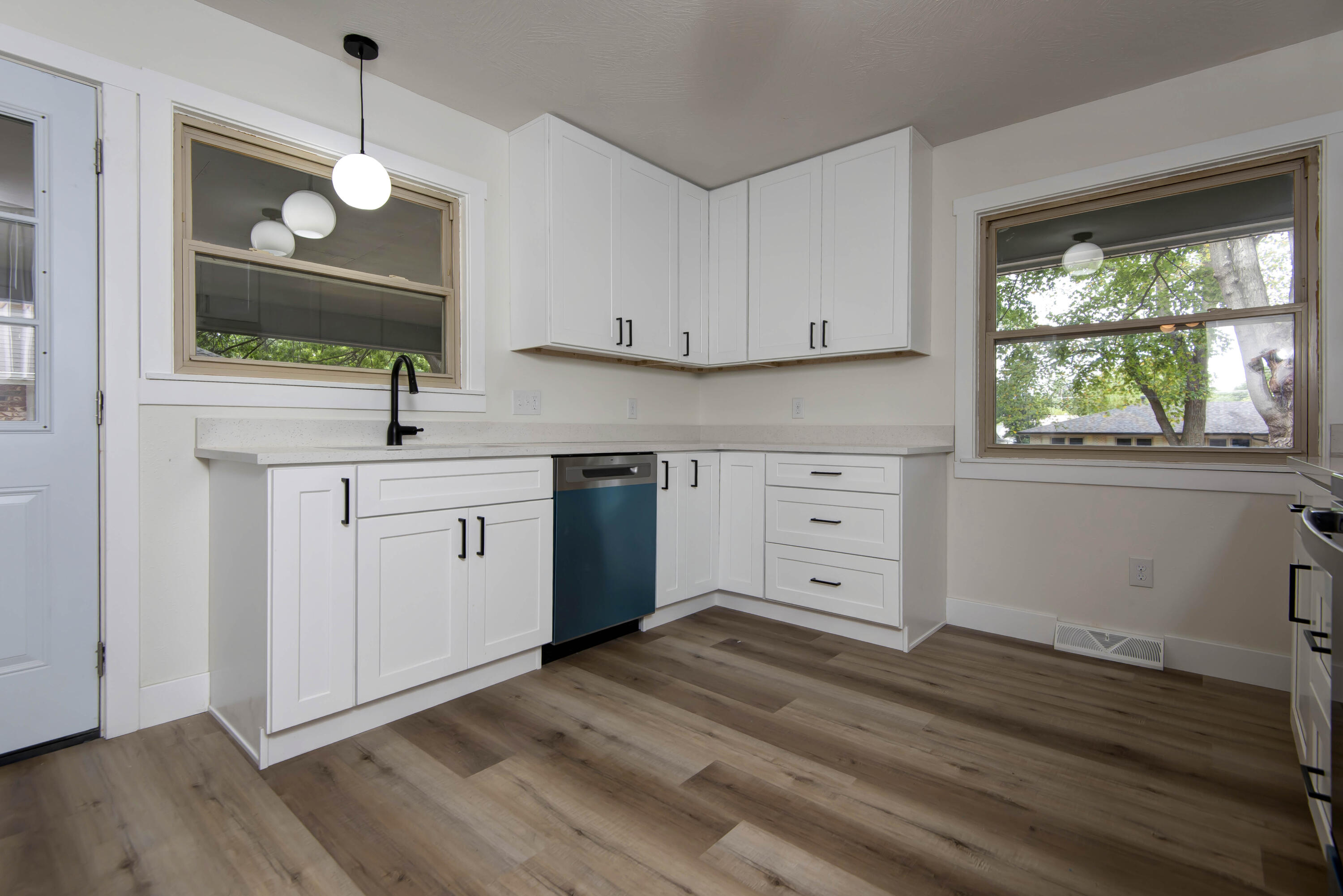 2456 South Ferguson Avenue Property Photo 3