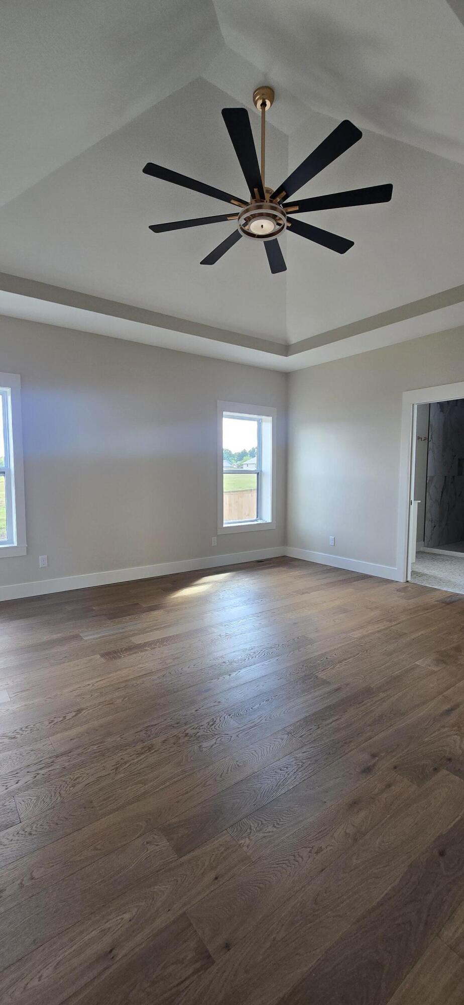1388 East Walnut Street Property Photo 12