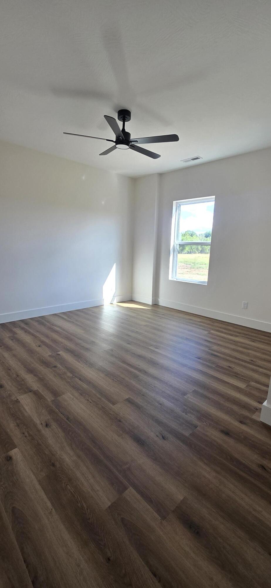 1388 East Walnut Street Property Photo 24