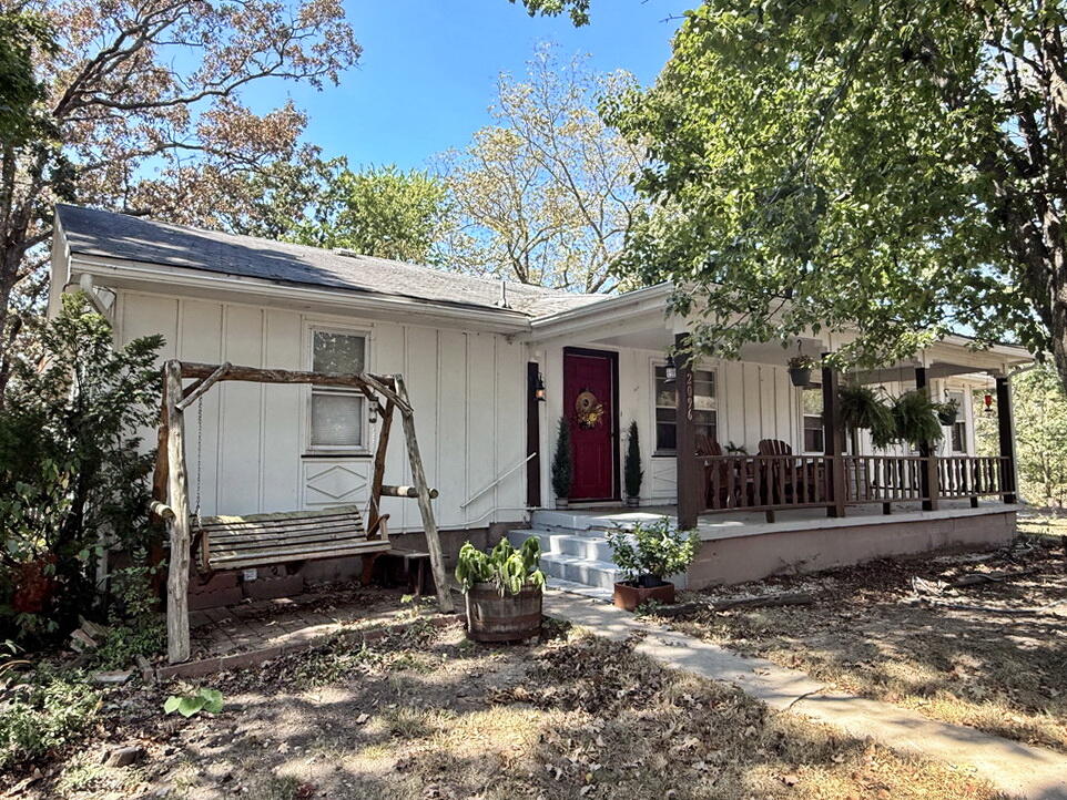 2096 South 2500 Road Property Photo 1