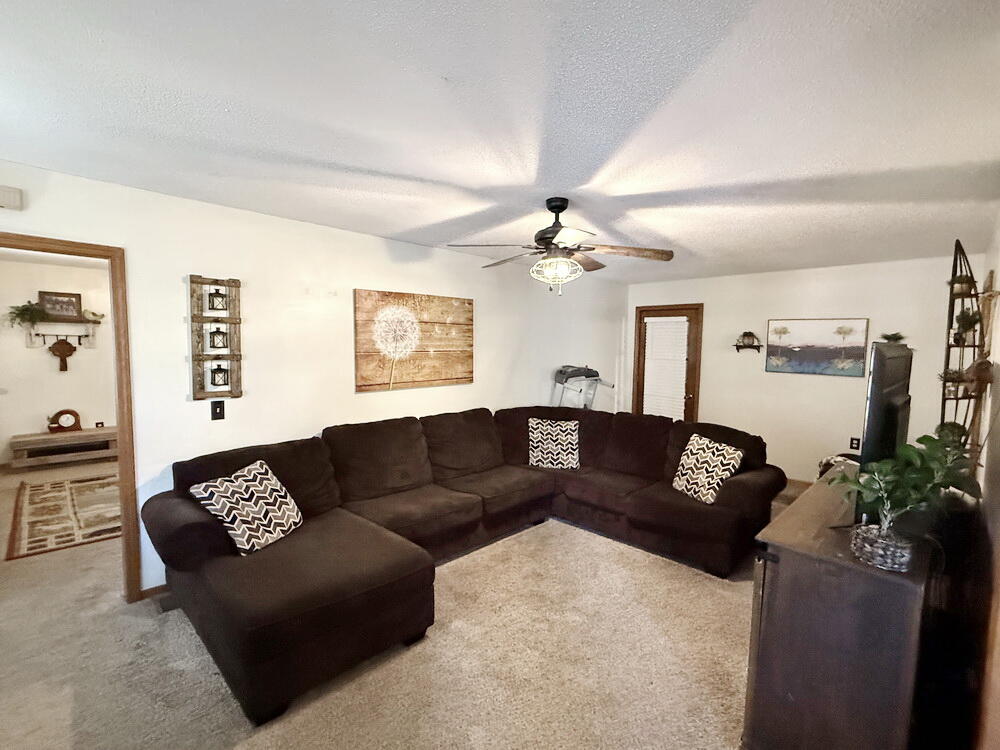 2096 South 2500 Road Property Photo 9
