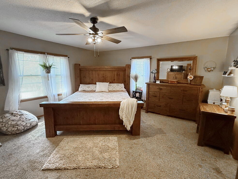 2096 South 2500 Road Property Photo 17