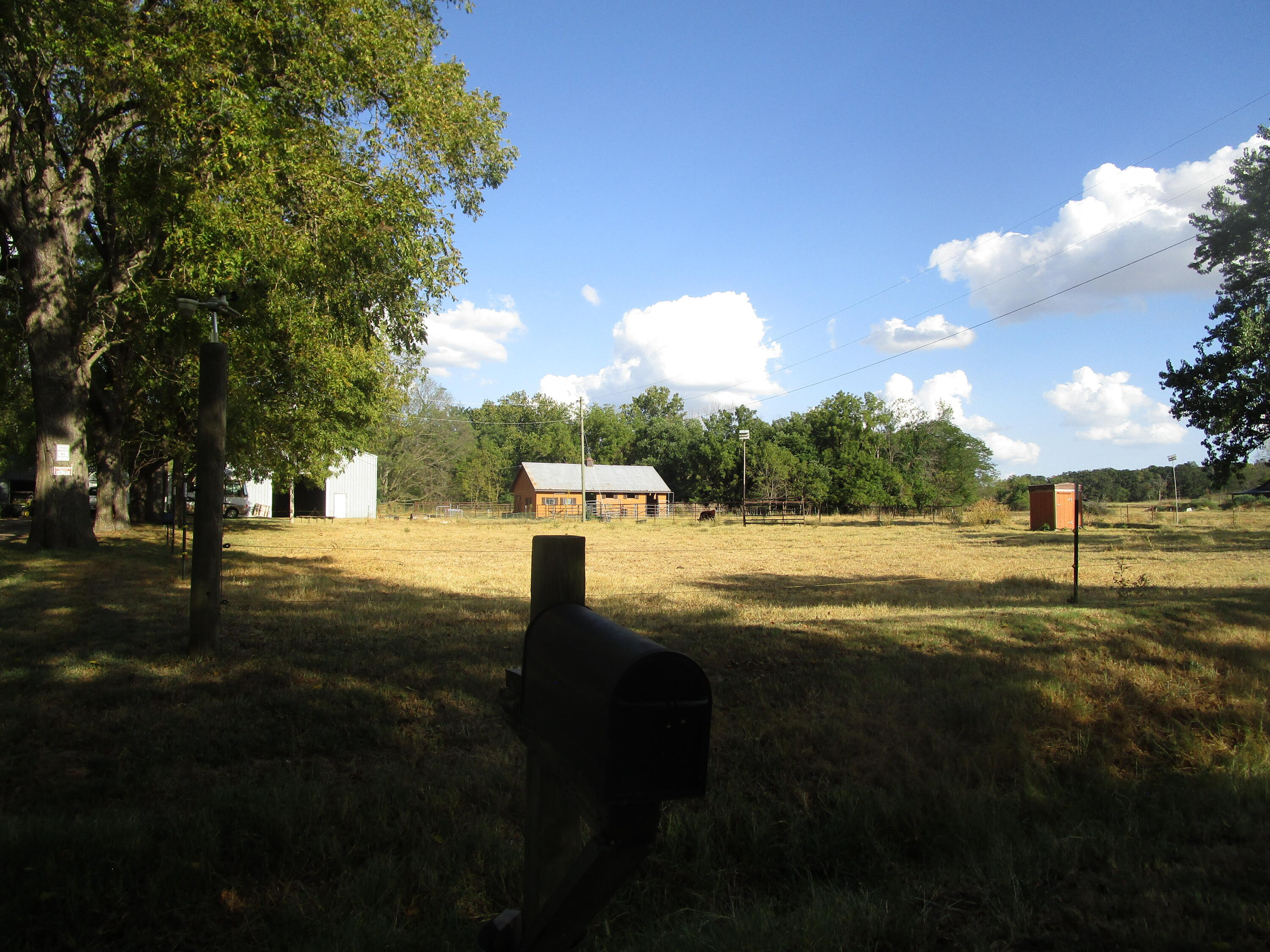 13084 Farm Road 1040 Property Photo 10