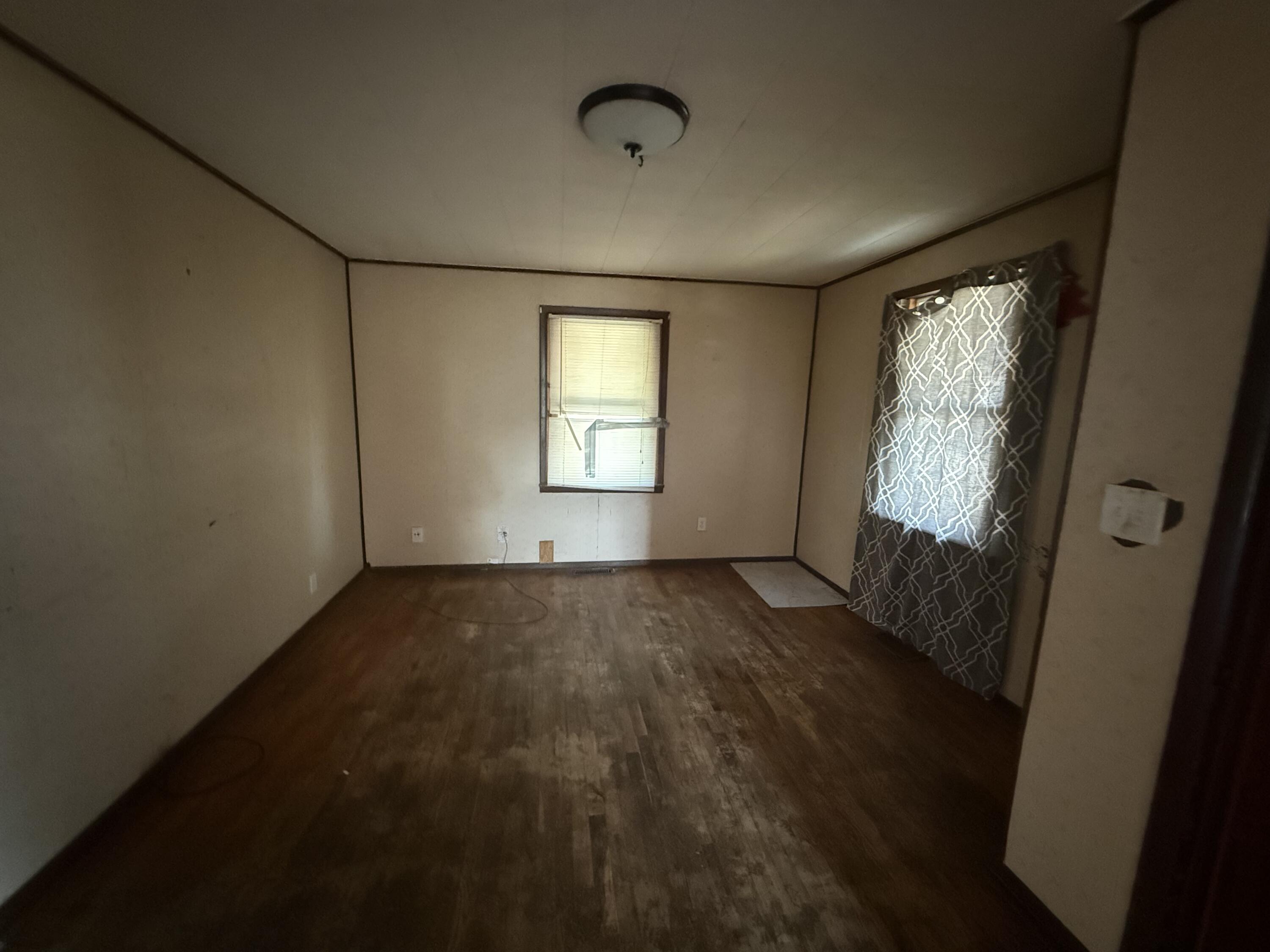 1701 West Chestnut Street Property Photo 8