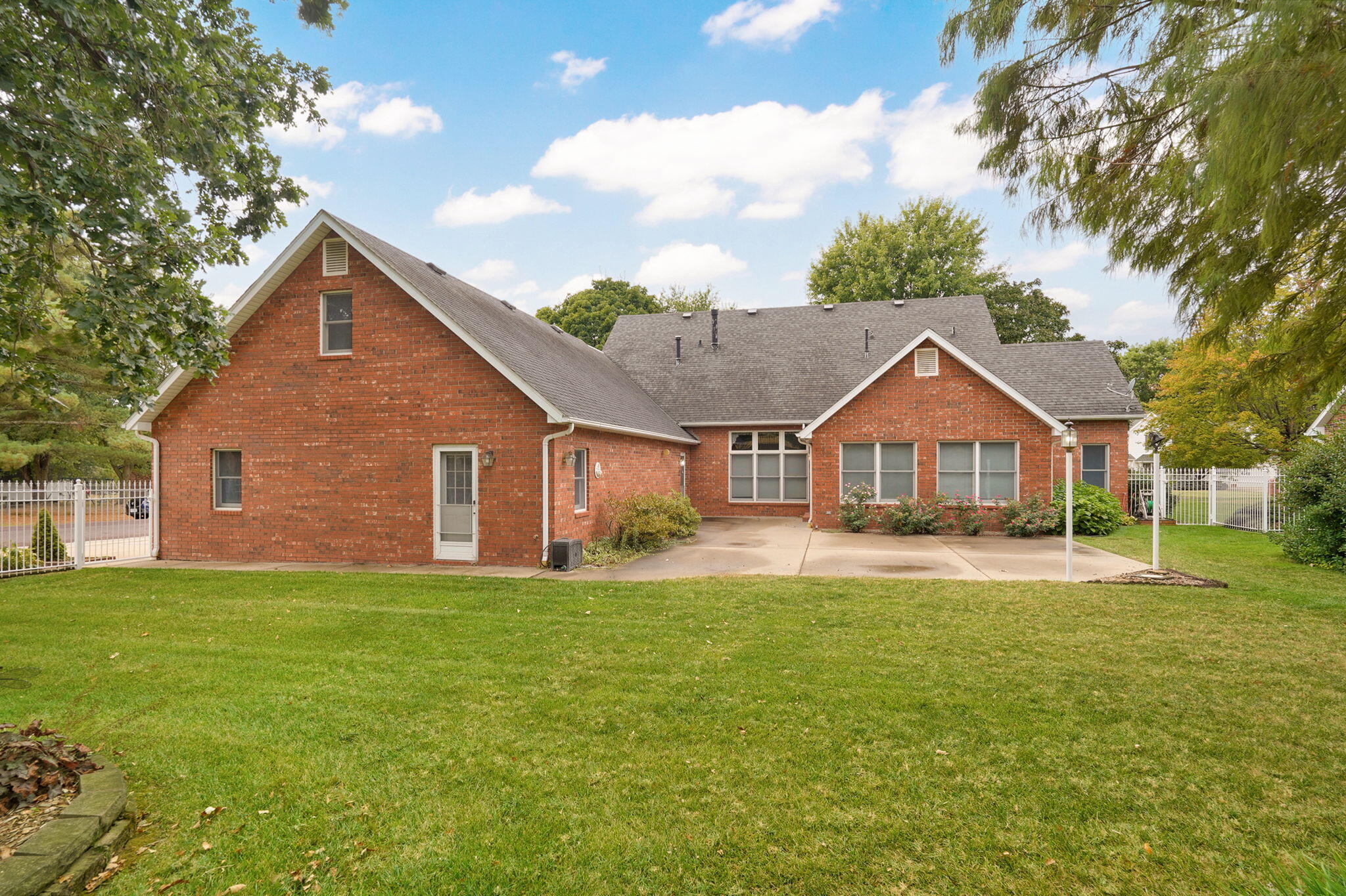 1401 Dierker Drive Property Photo 39