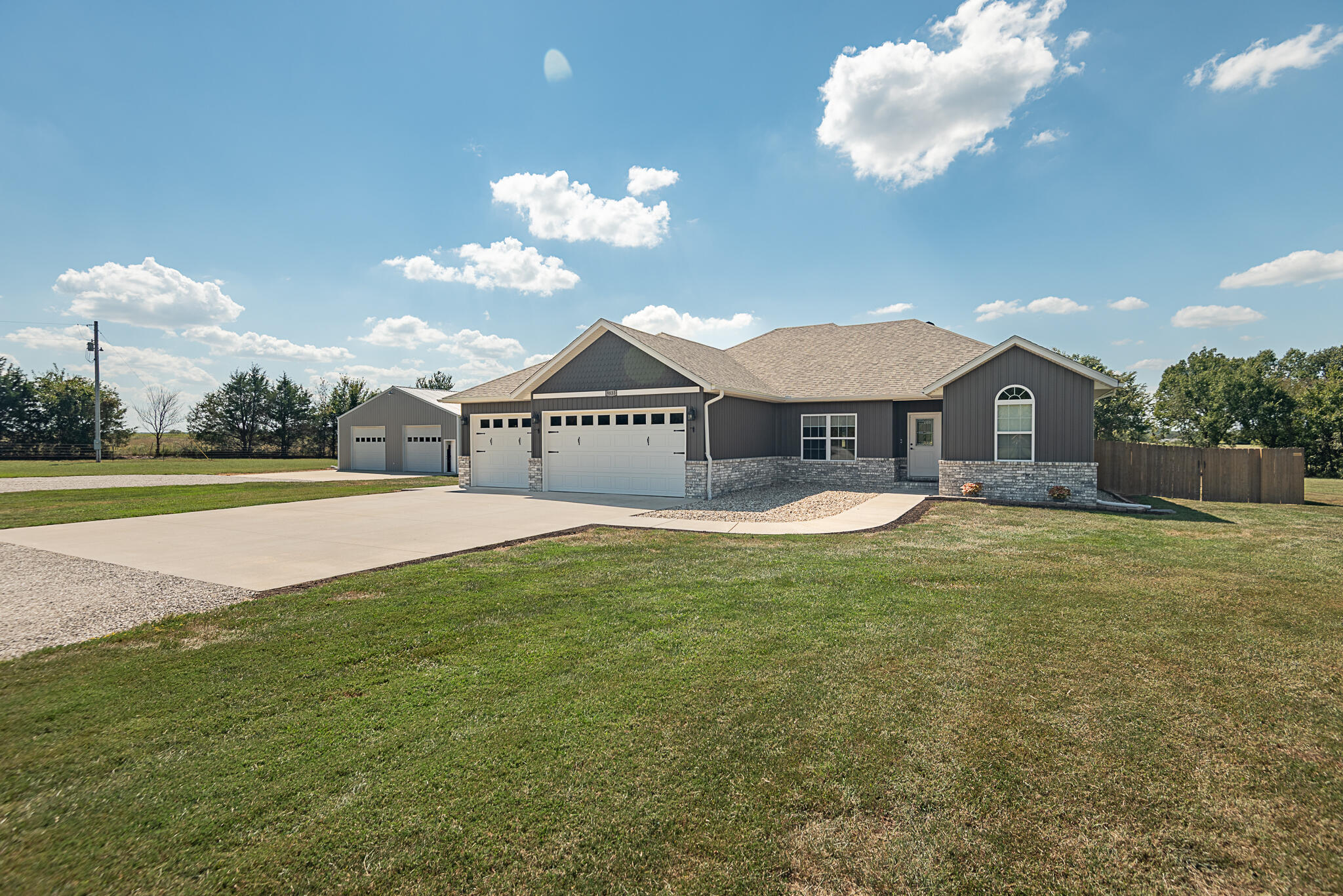 9833 North State Highway 125 Property Photo 5