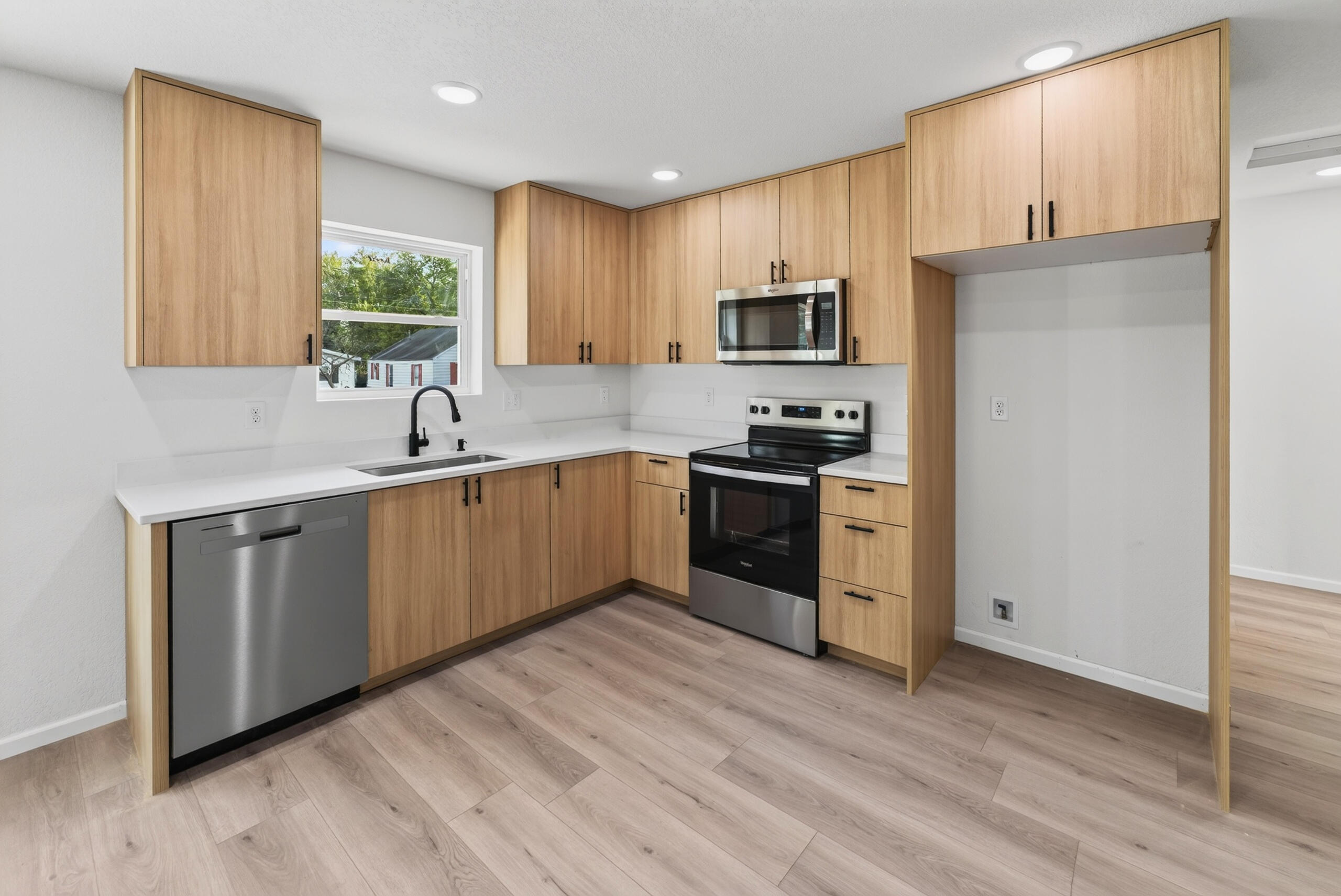1451 North Lexington Avenue Property Photo 4