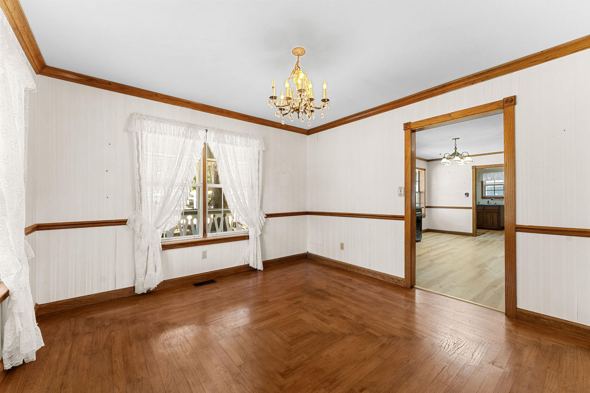 321 Valley Park Drive Property Photo 10