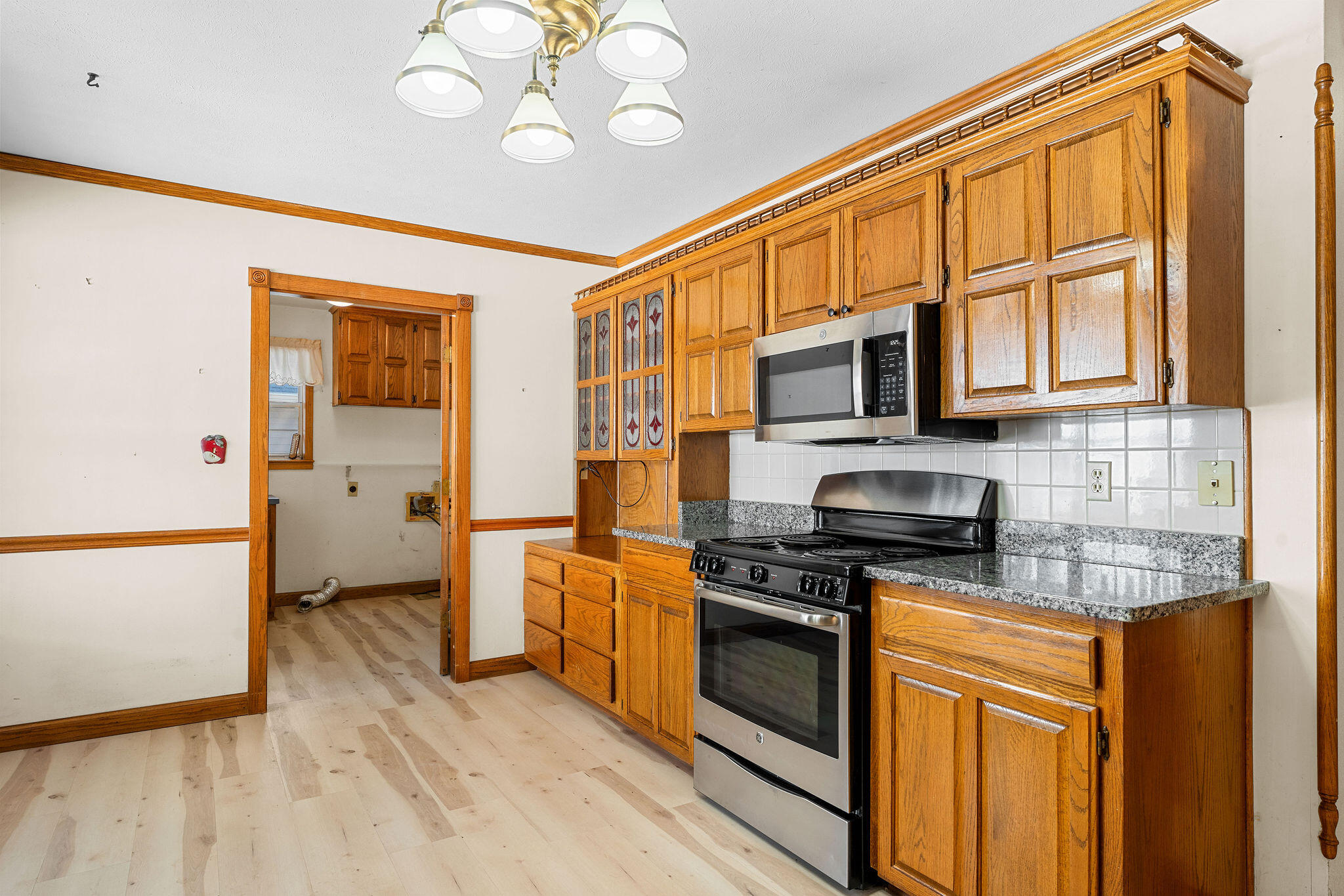 321 Valley Park Drive Property Photo 12