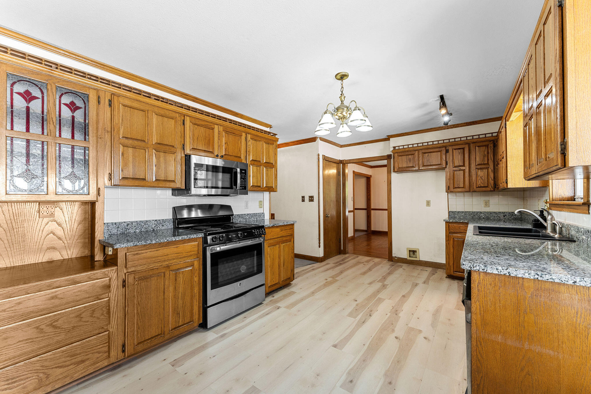 321 Valley Park Drive Property Photo 14