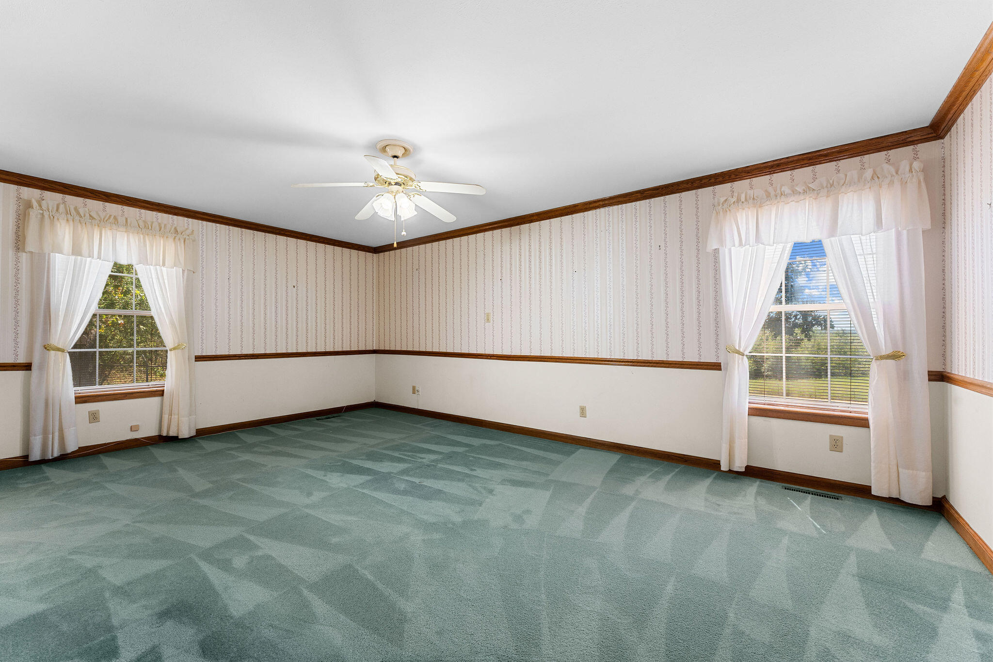 321 Valley Park Drive Property Photo 15