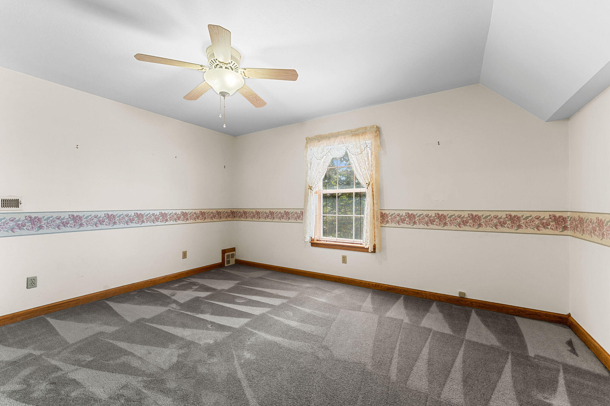 321 Valley Park Drive Property Photo 23
