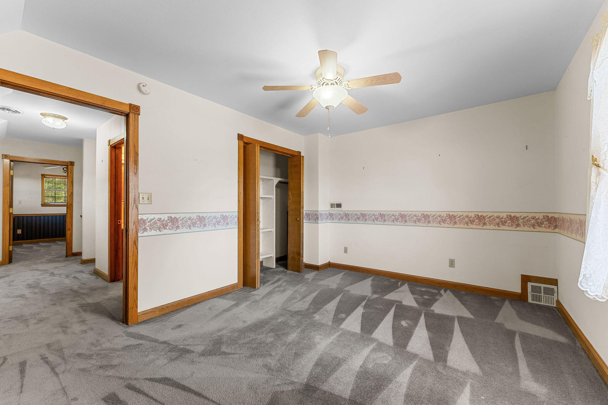 321 Valley Park Drive Property Photo 24