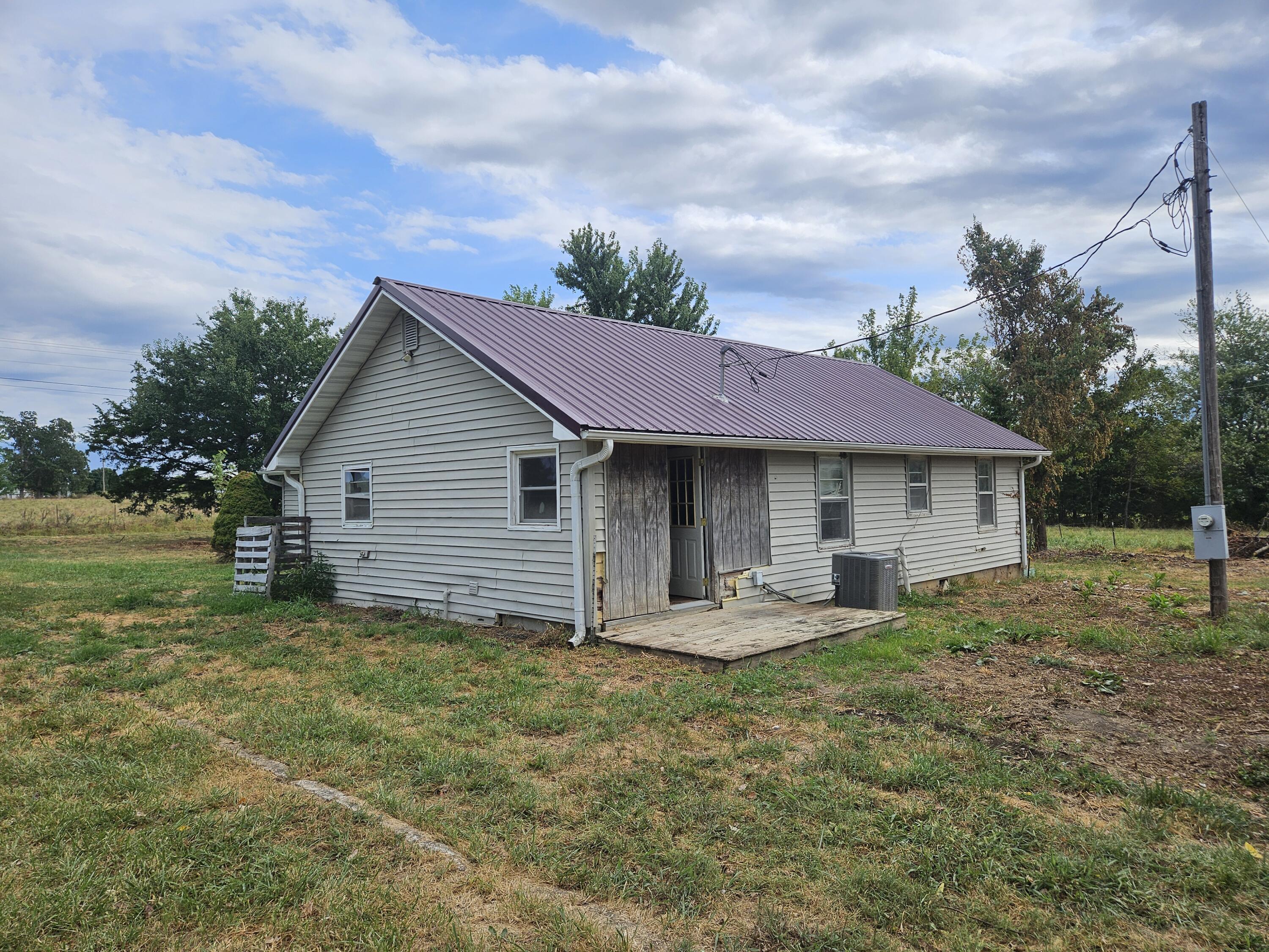 16660 State Highway 14 Property Photo 9