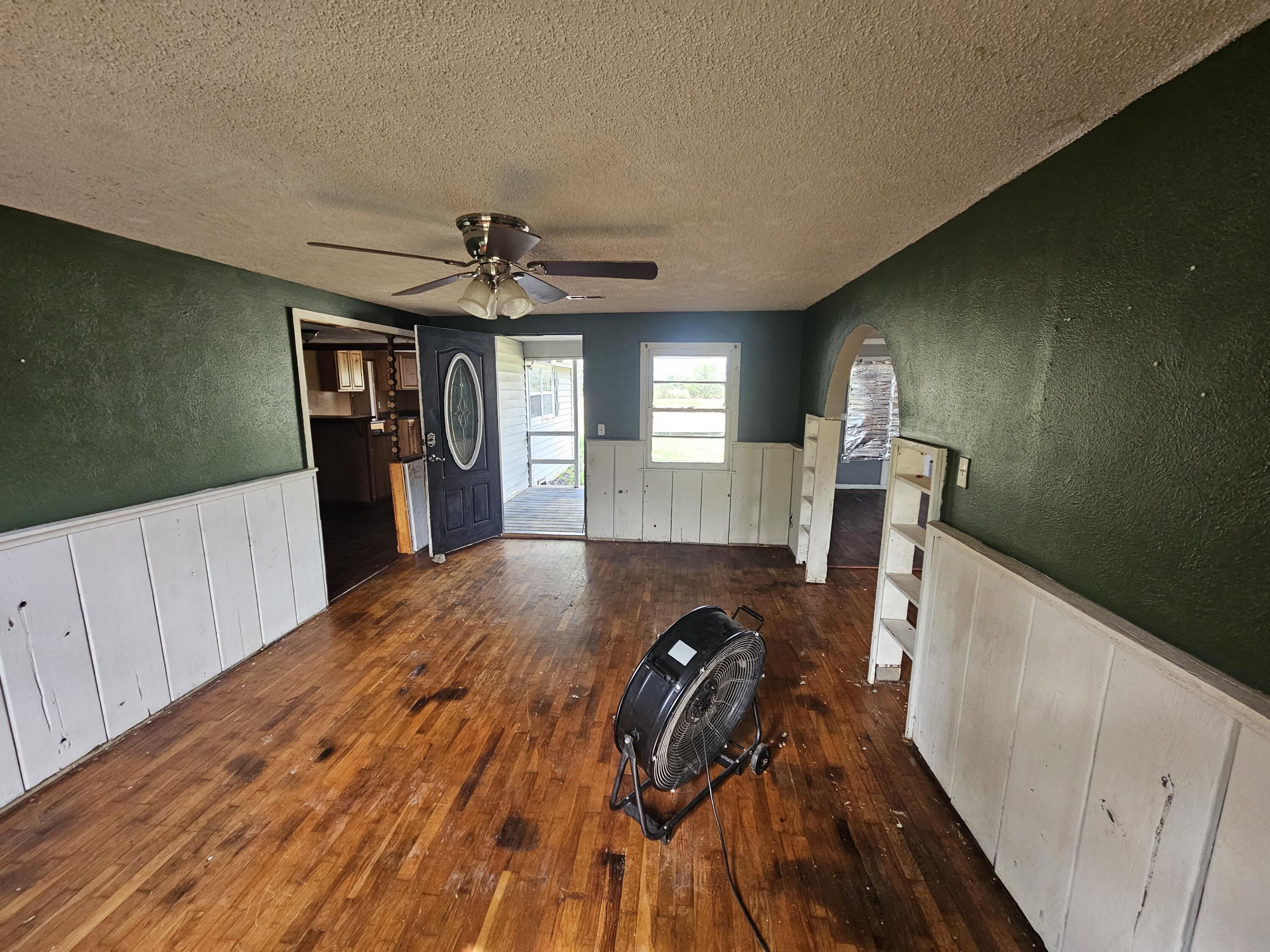 16660 State Highway 14 Property Photo 32