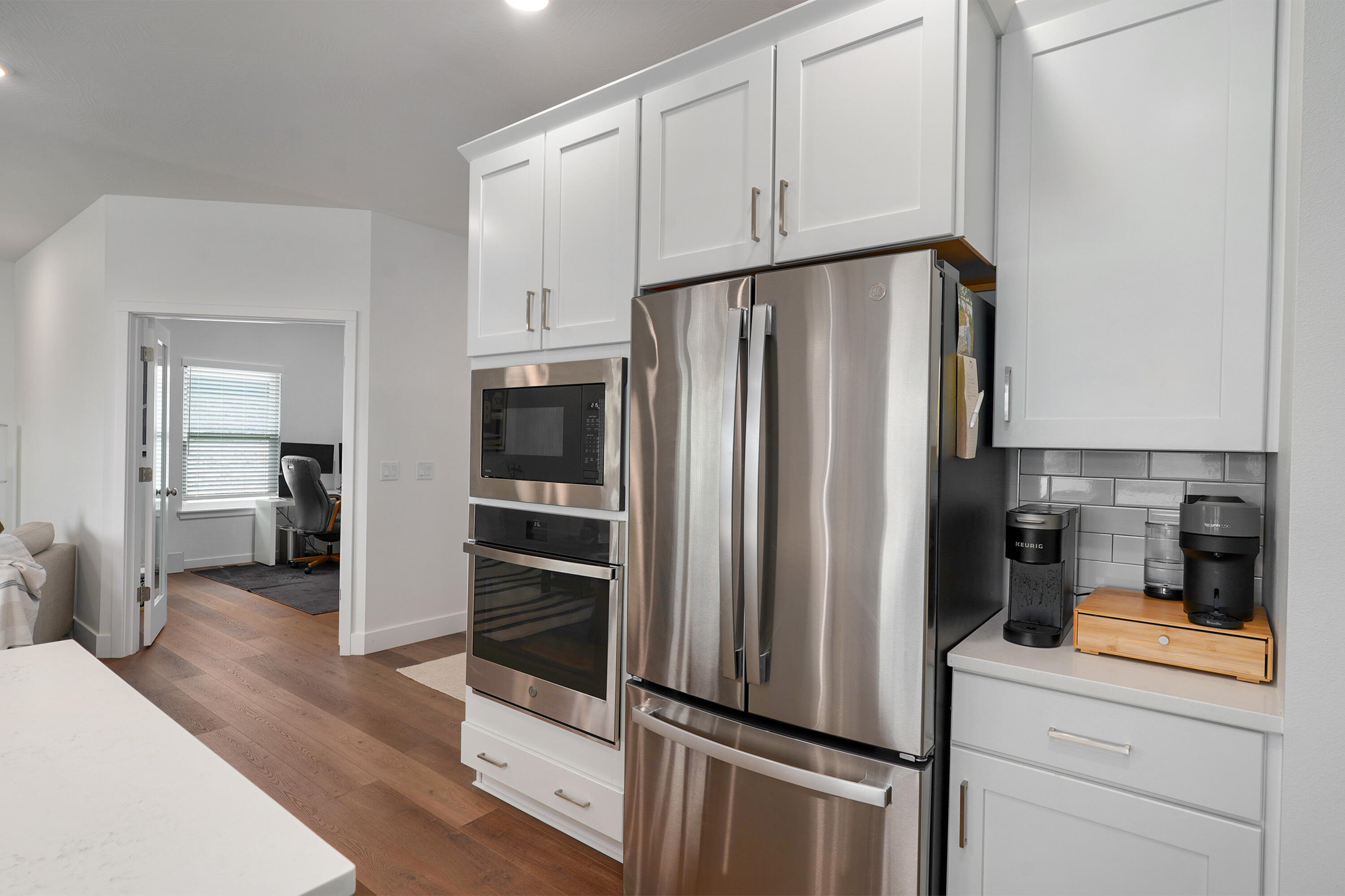 1065 West Gaslight Drive Property Photo 16