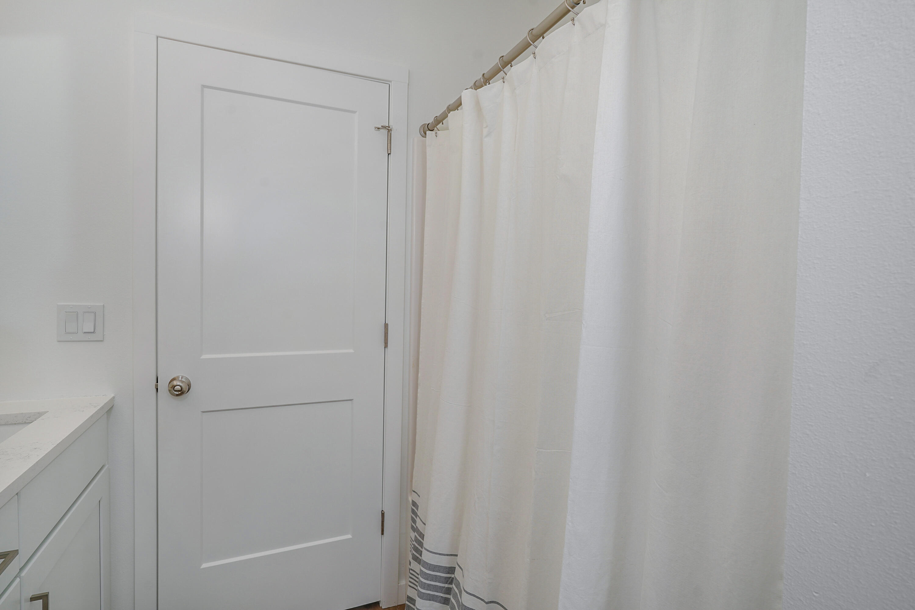1065 West Gaslight Drive Property Photo 27