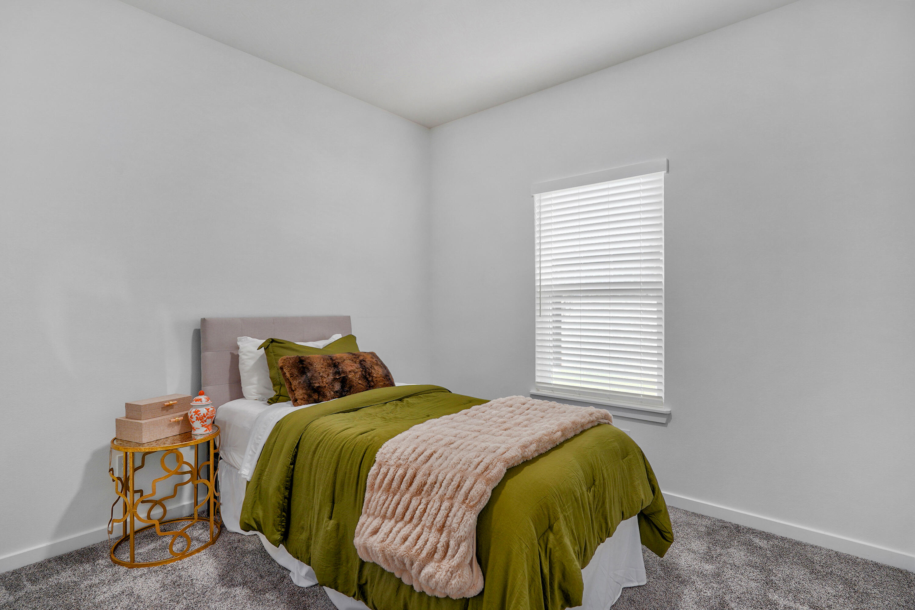 1065 West Gaslight Drive Property Photo 28