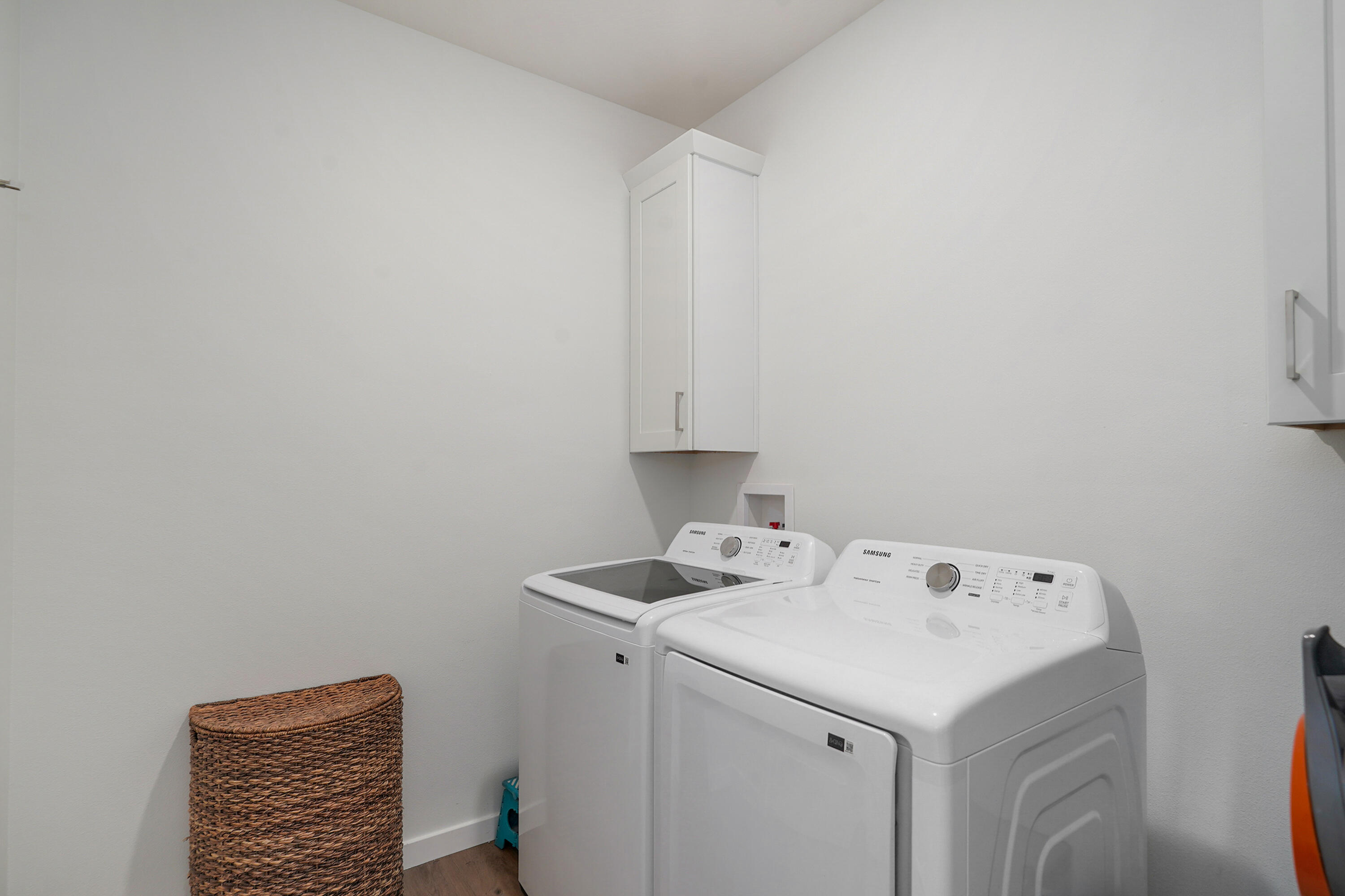1065 West Gaslight Drive Property Photo 30