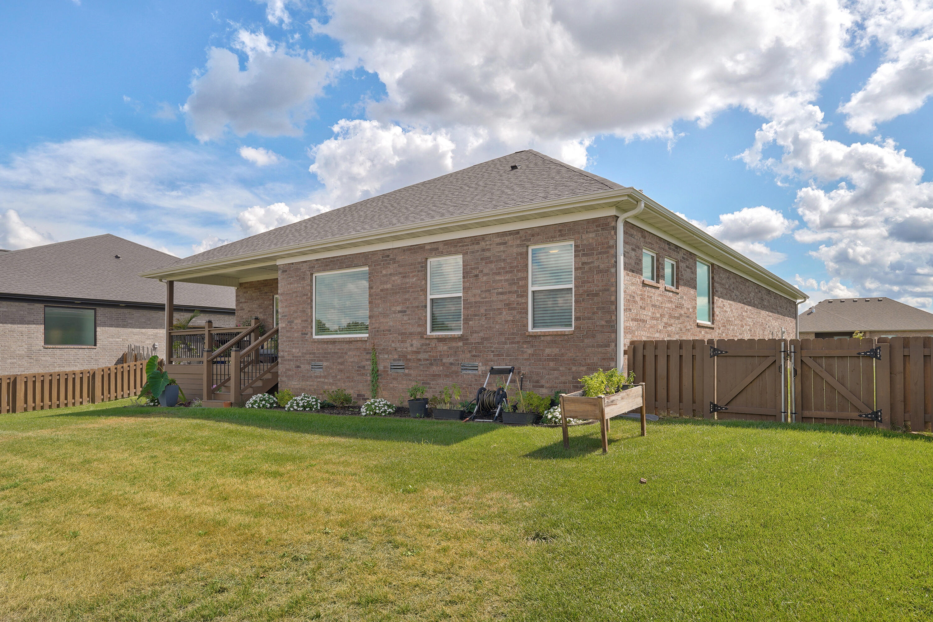 1065 West Gaslight Drive Property Photo 38