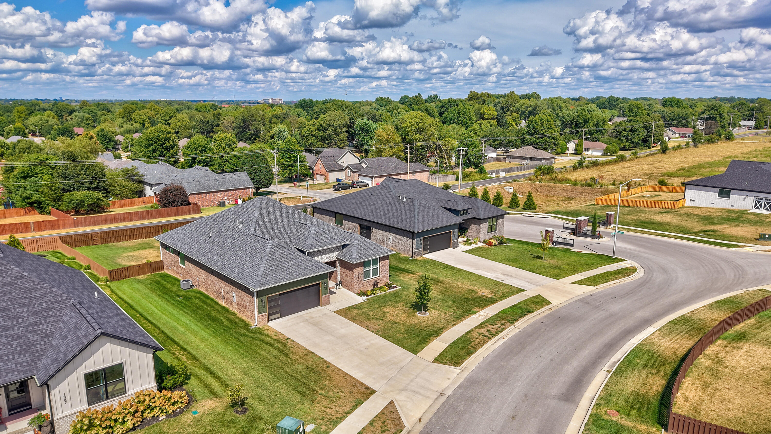 1065 West Gaslight Drive Property Photo 40