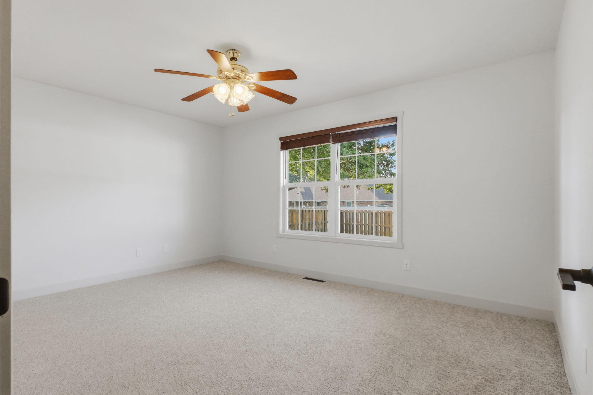 630 East Summit Street Property Photo 34