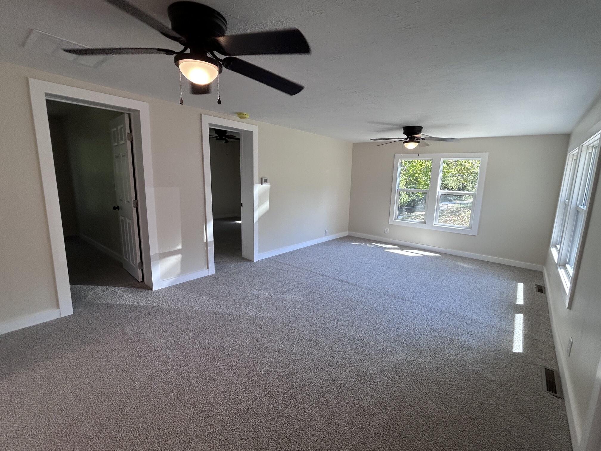 311 East Jackson Street Property Photo 9