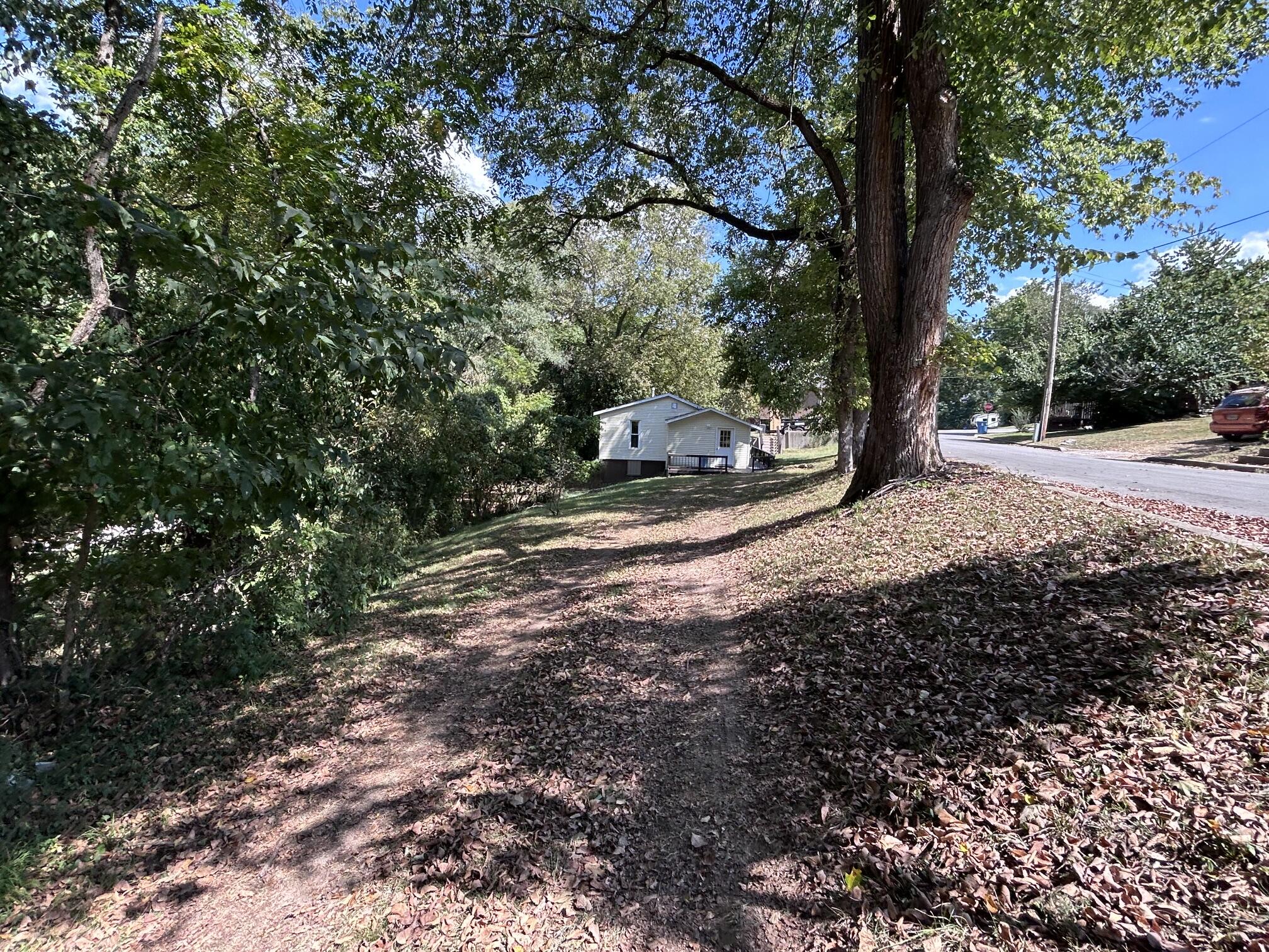 311 East Jackson Street Property Photo 37