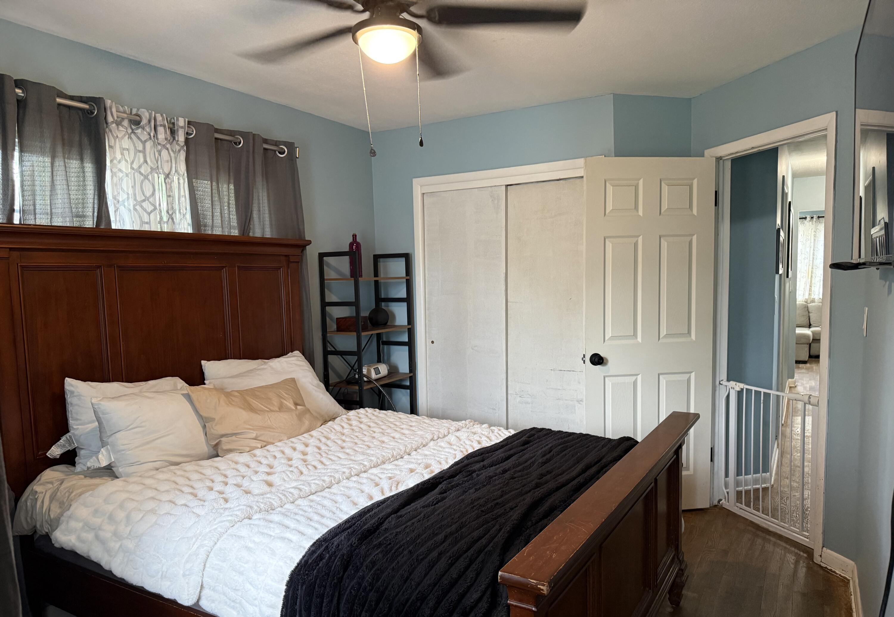 438 East Madison Street Property Photo 14
