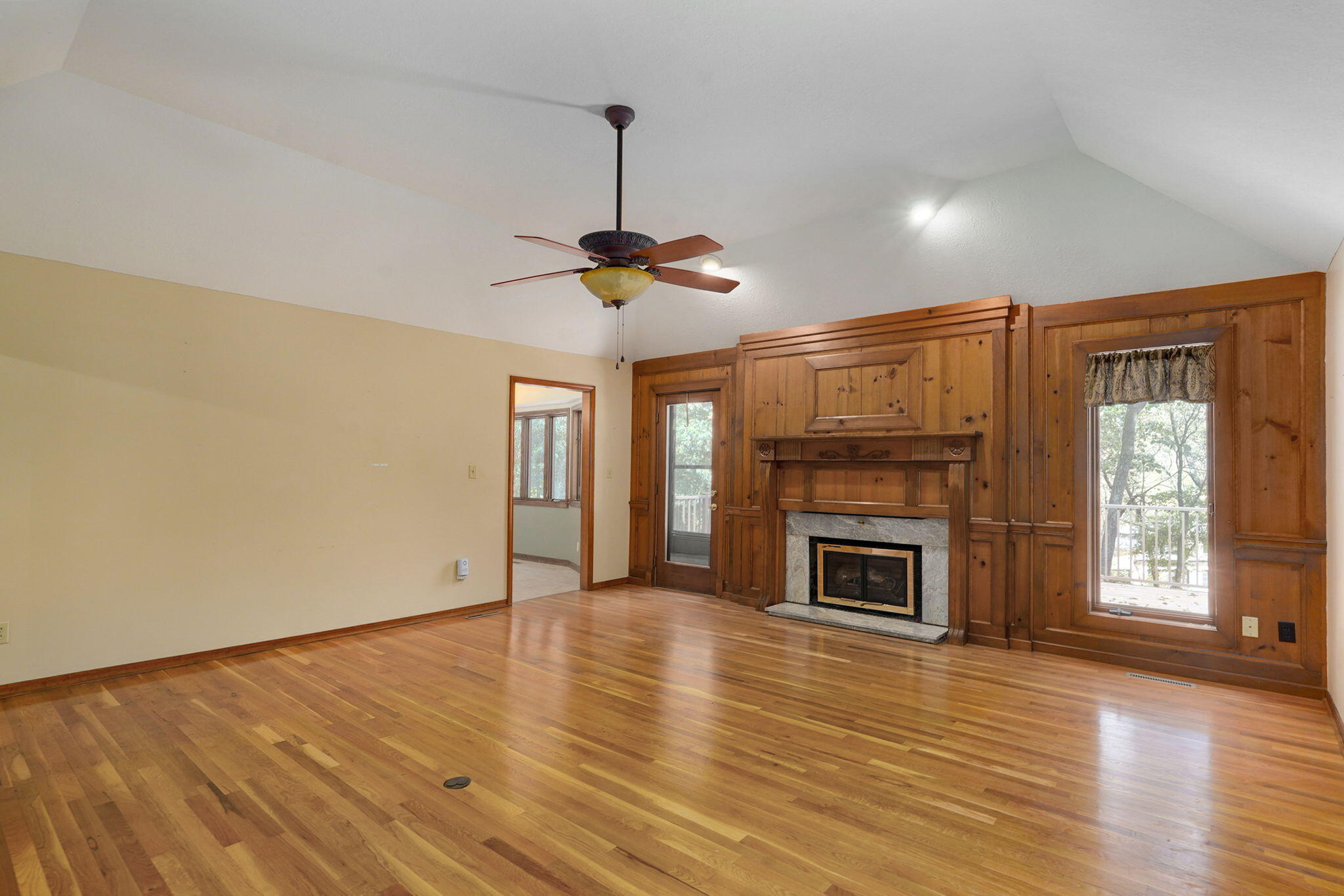 4530 South Harvard Avenue Property Photo 9
