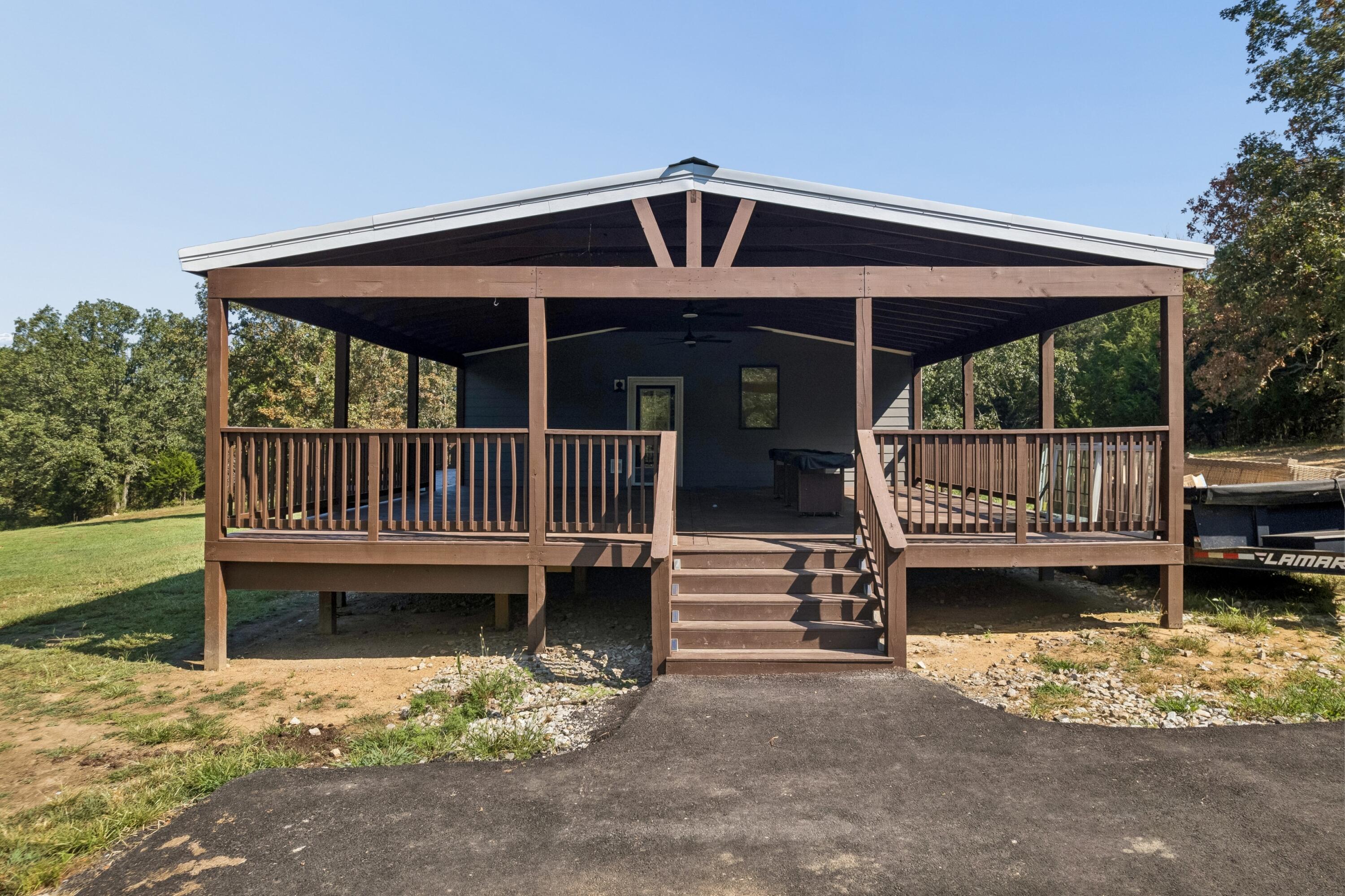 401 Southeast Highway W Property Photo 6