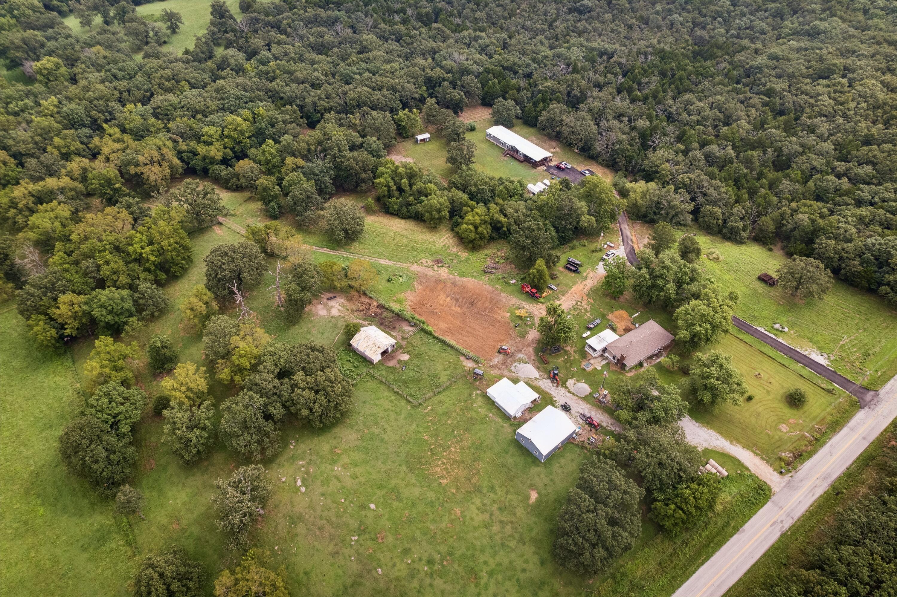401 Southeast Highway W Property Photo 54