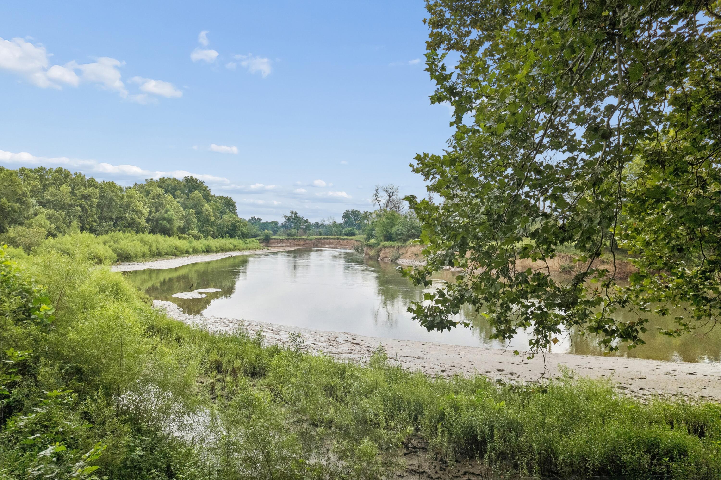 401 Southeast Highway W Property Photo 65