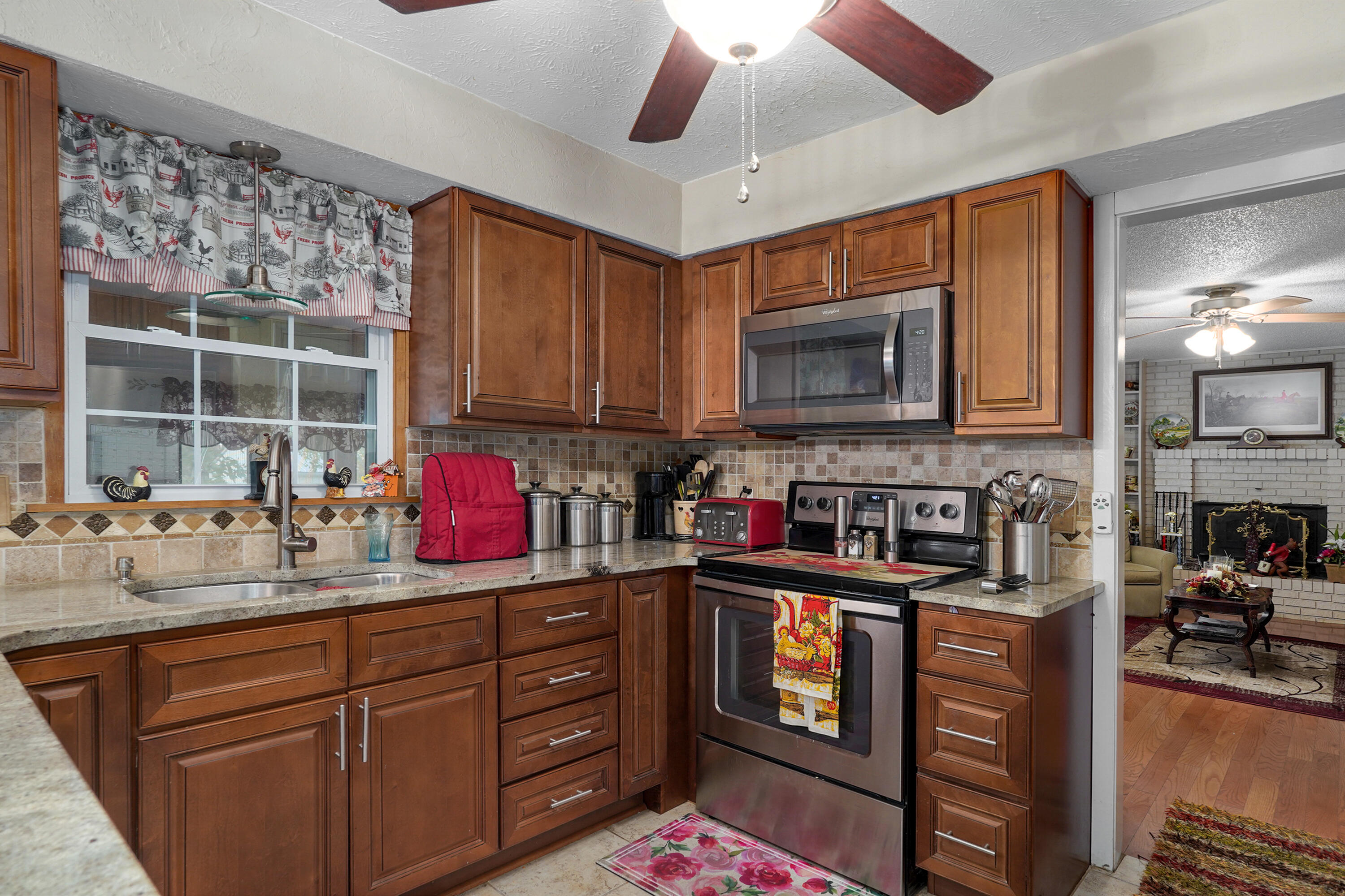5727 South State Highway Ff Property Photo 11