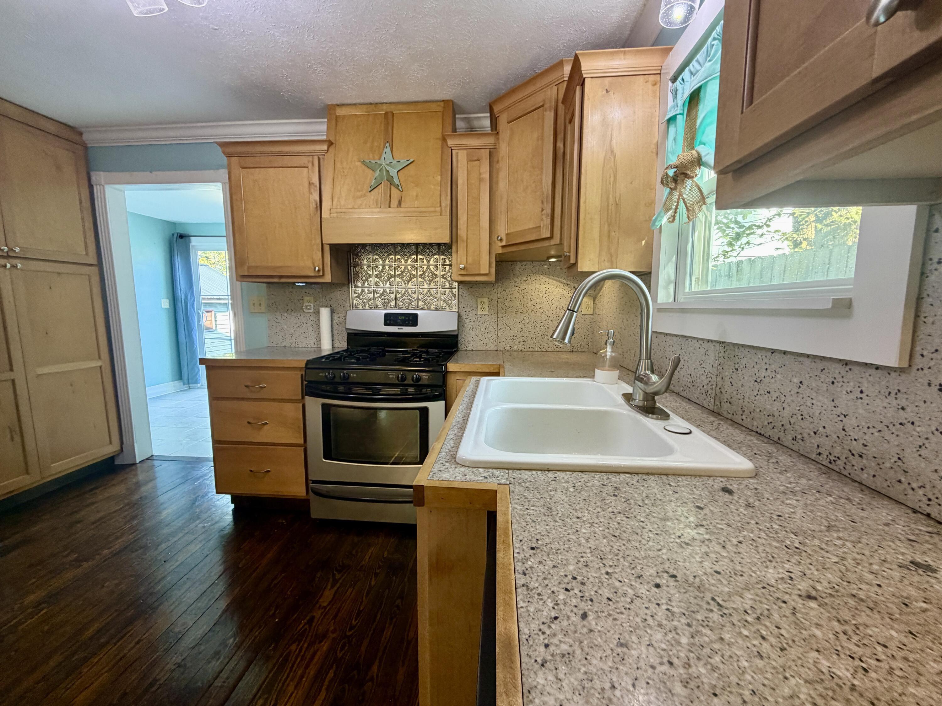 228 Hynes Street Property Photo 17