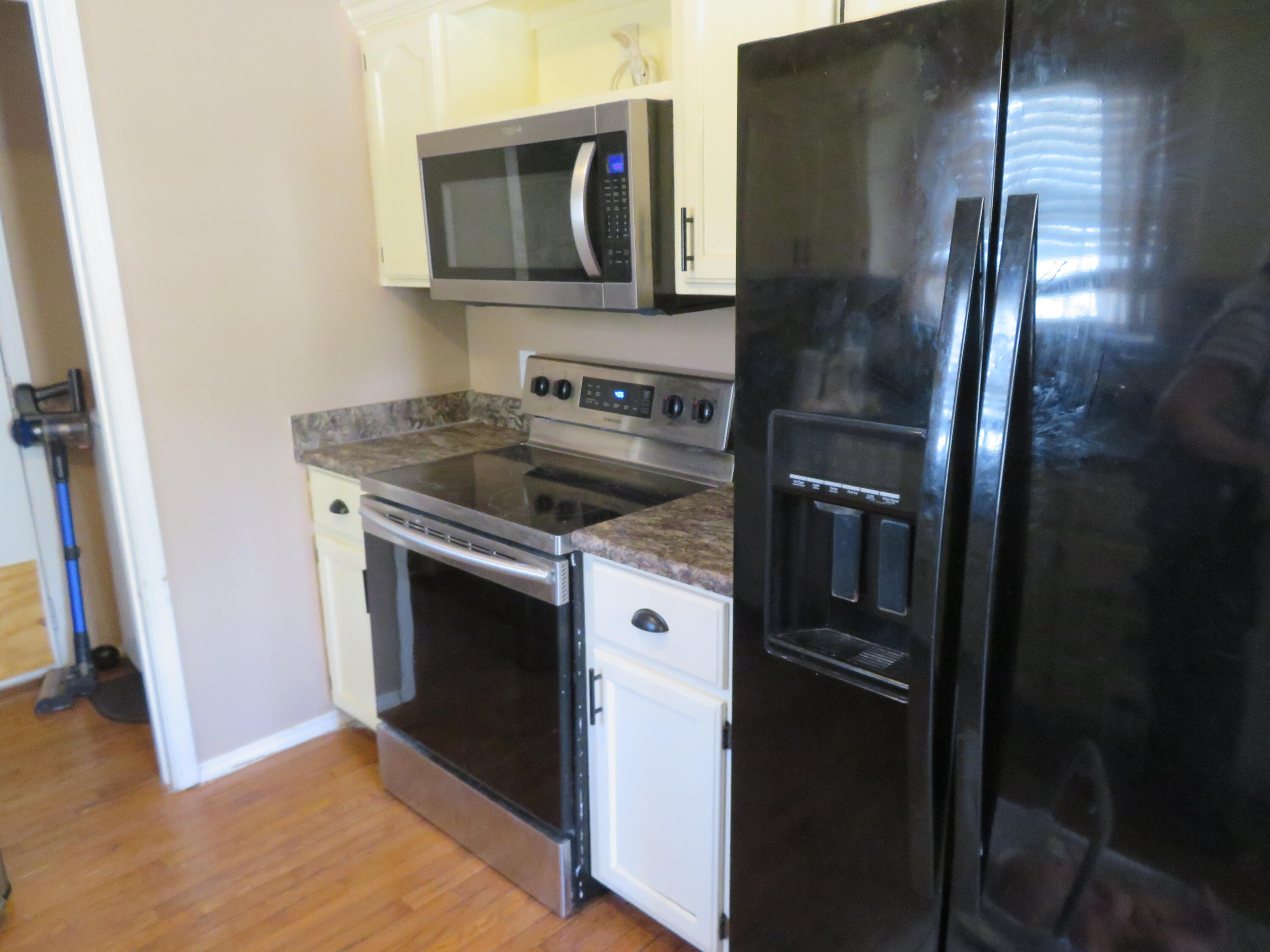110 Holly Ridge Road Property Photo 9