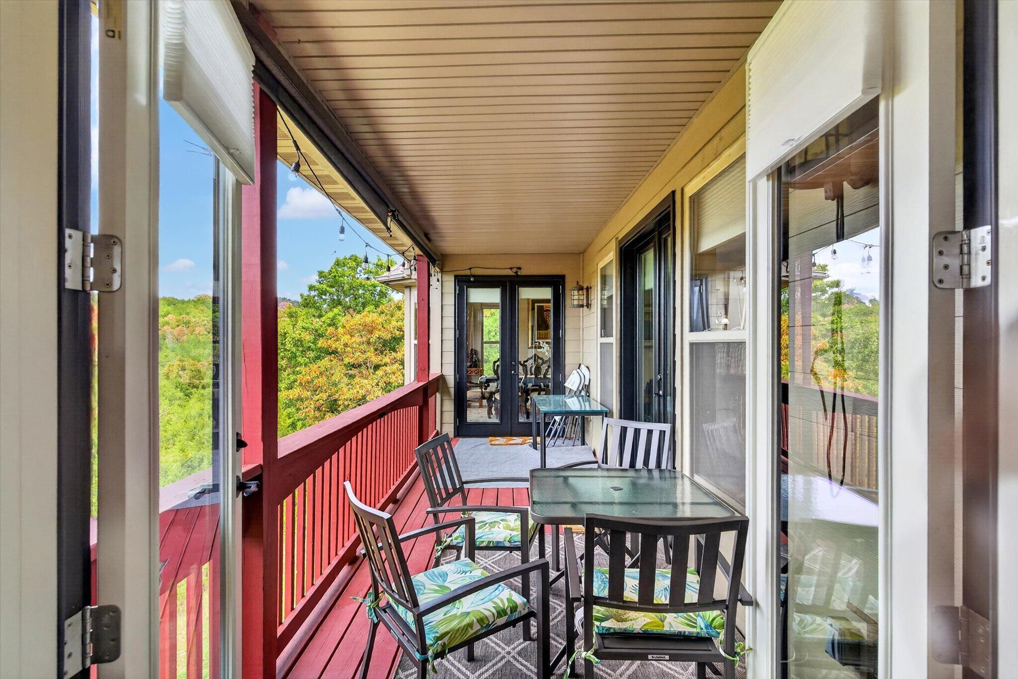 907 Mills Hollow Road Property Photo 33