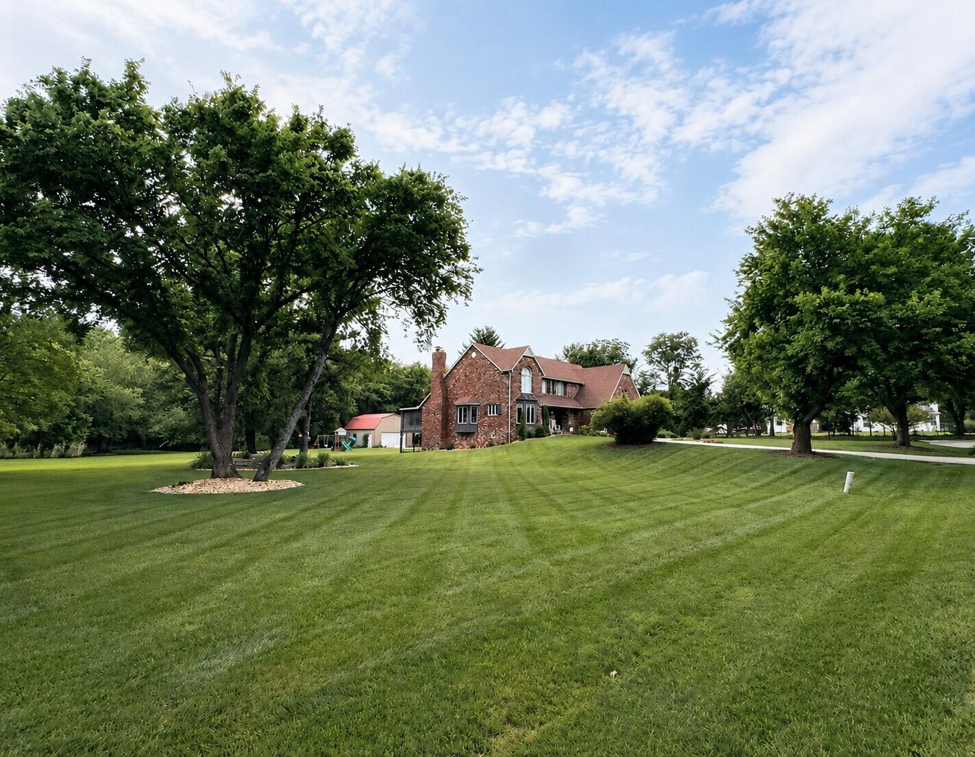 4404 Bradley Drive Property Photo 4