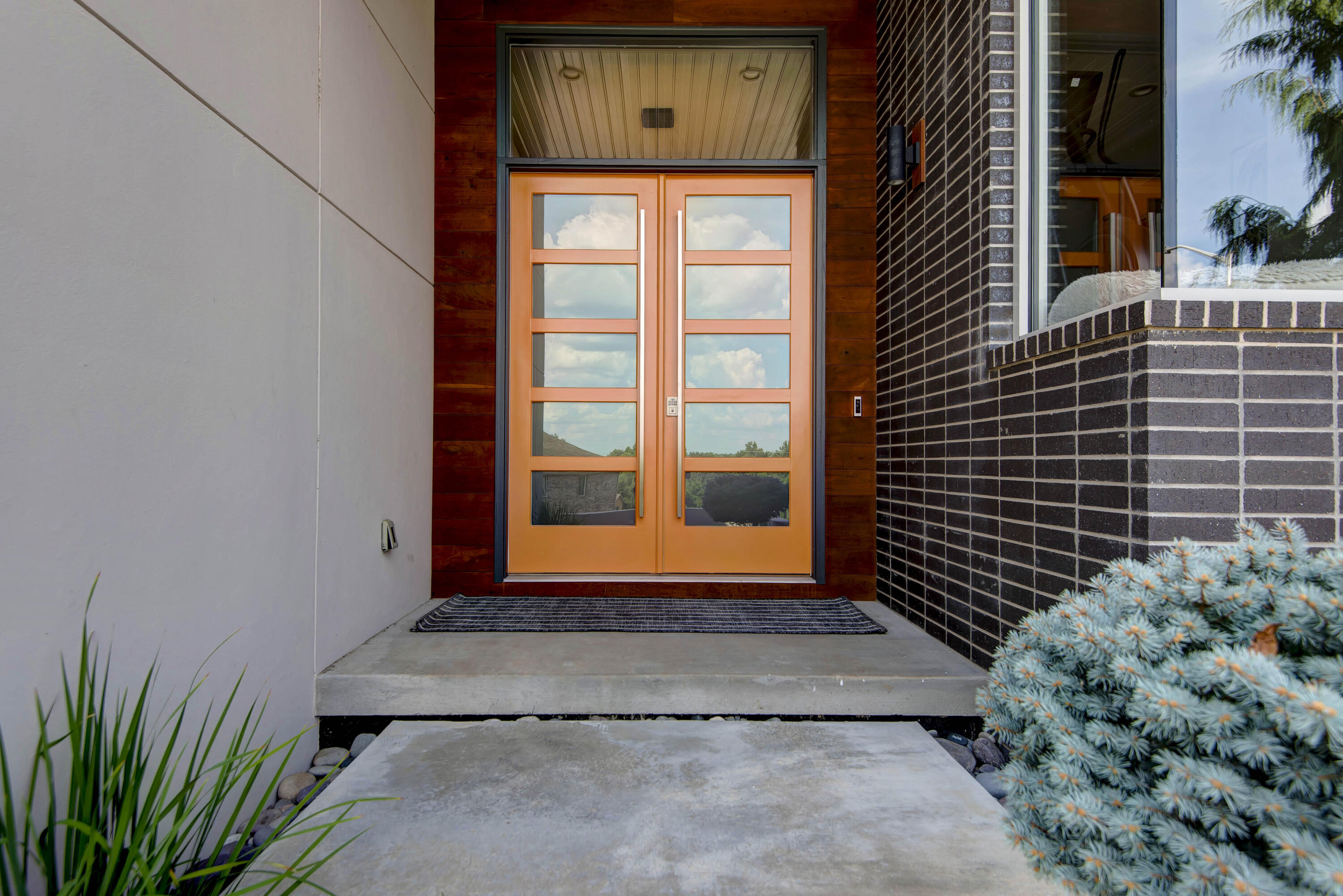 5521 South Ridge Top Avenue Property Photo 3