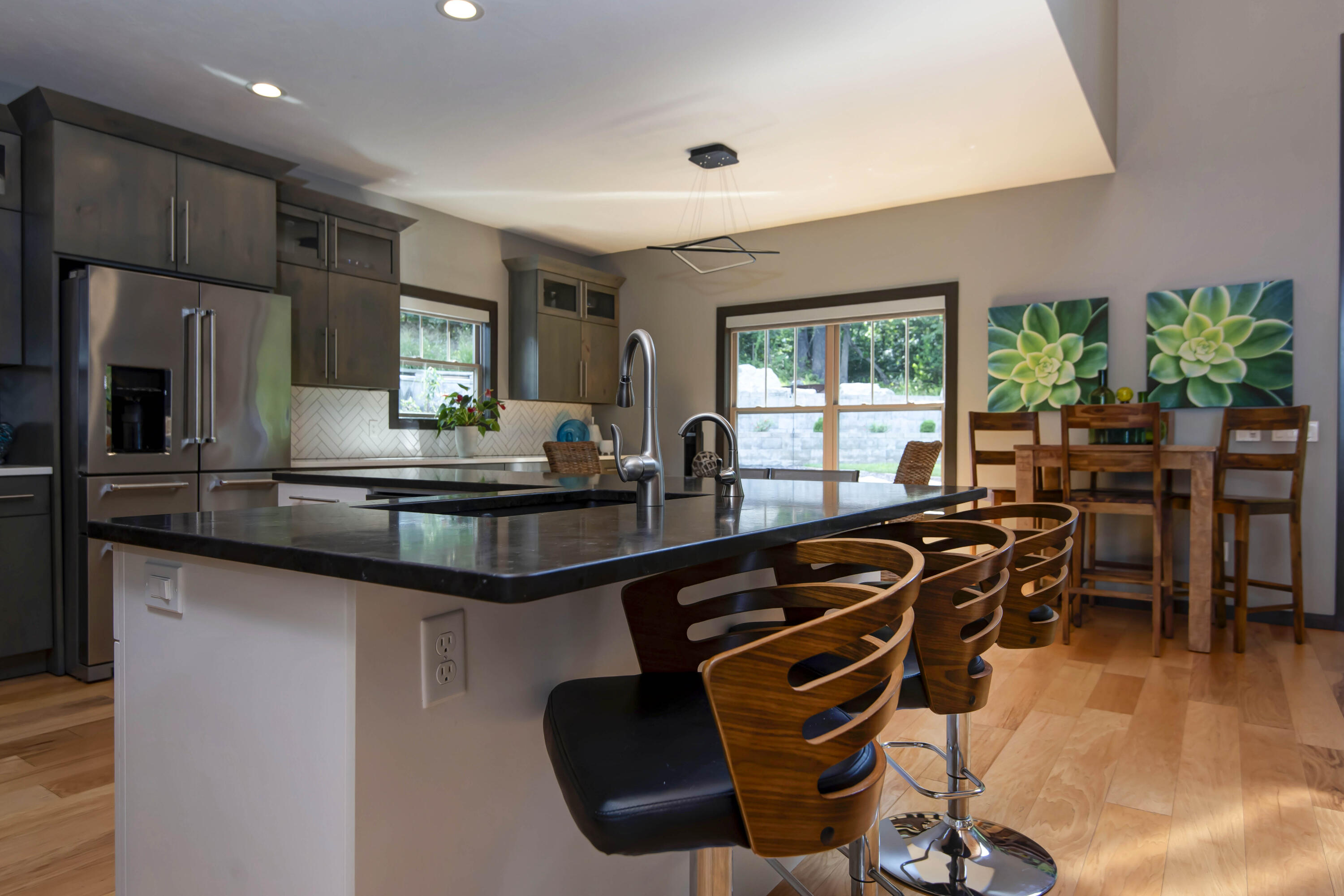 5521 South Ridge Top Avenue Property Photo 7
