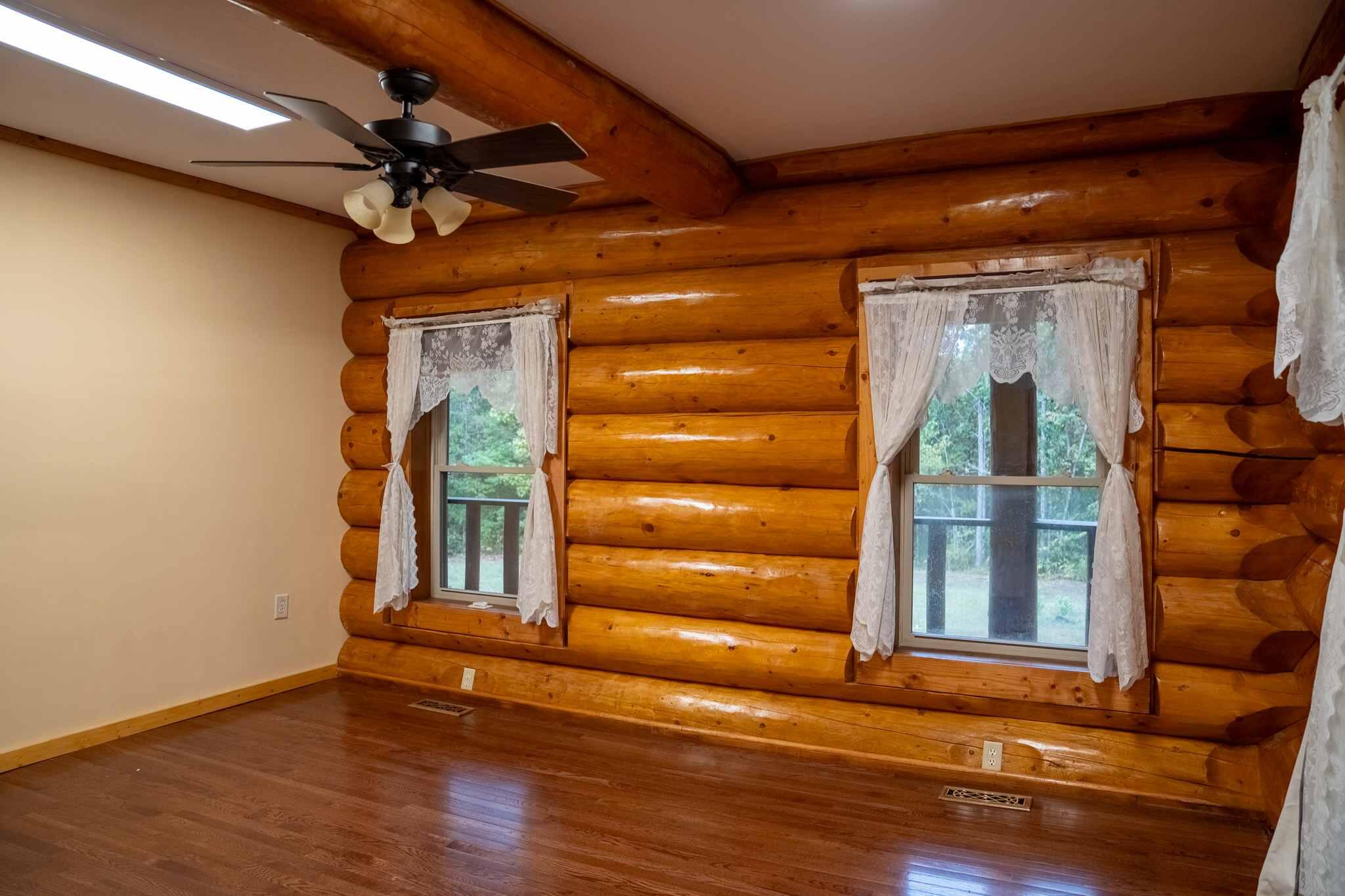 18578 Farm Road 2258 Property Photo 17