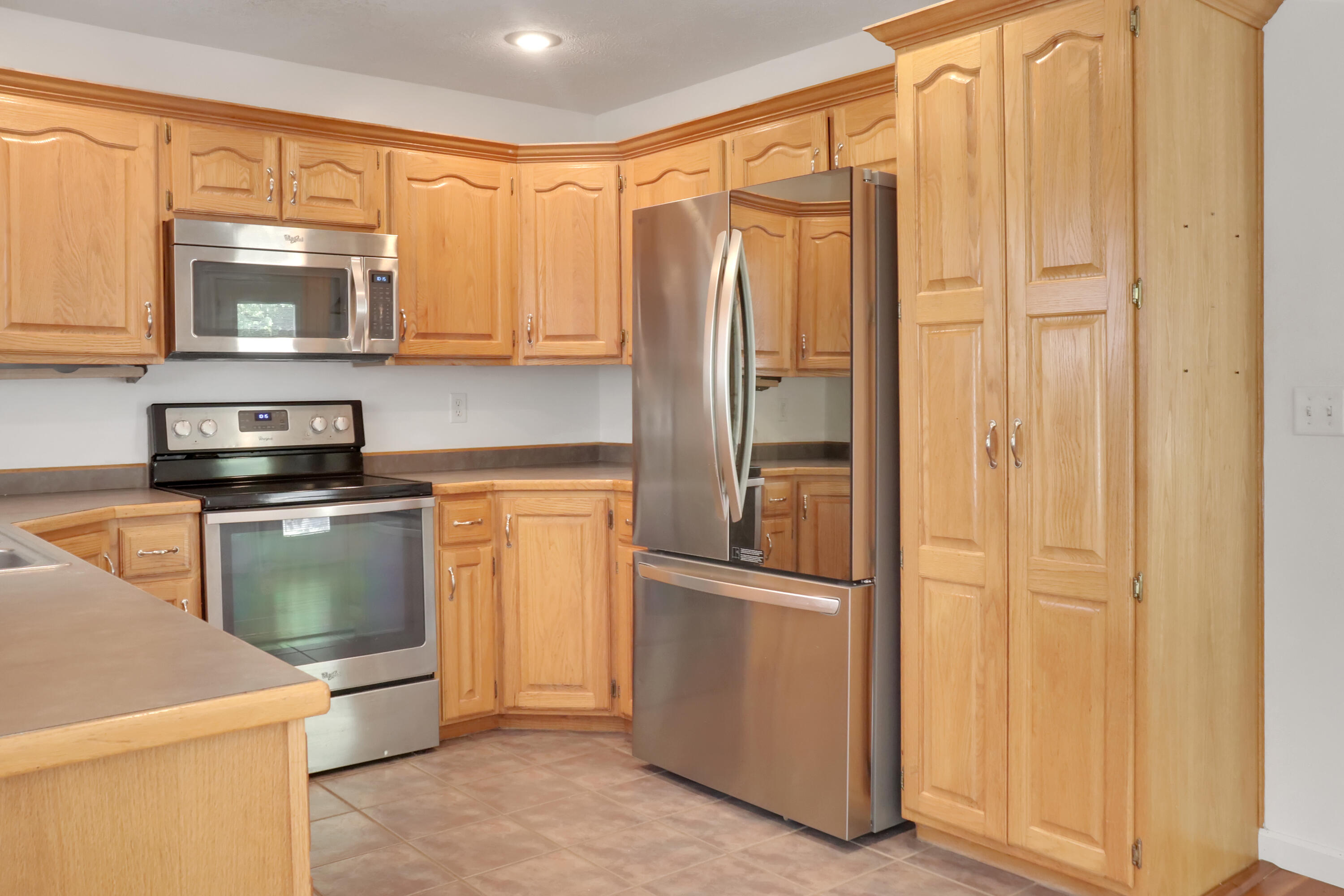 4833 North Kensington Drive Property Photo 10