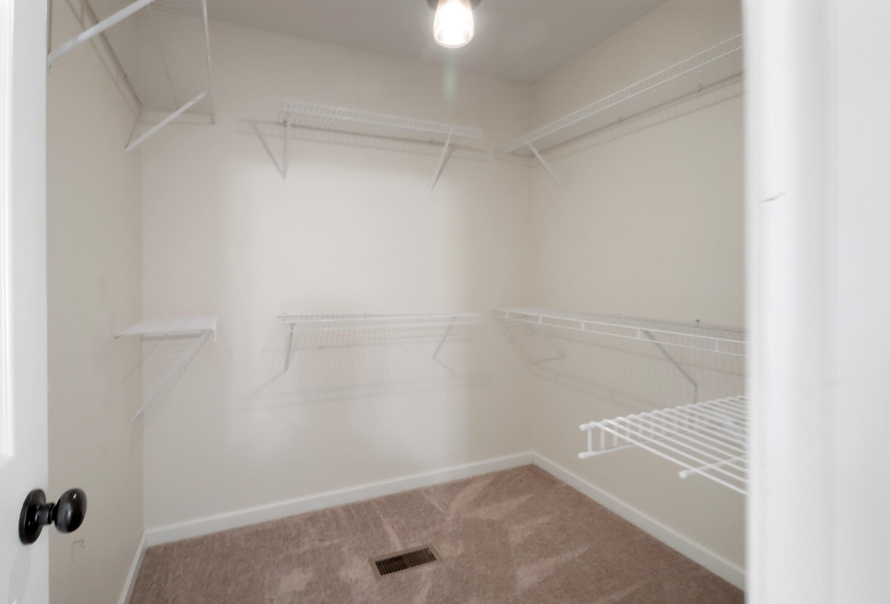 4833 North Kensington Drive Property Photo 16
