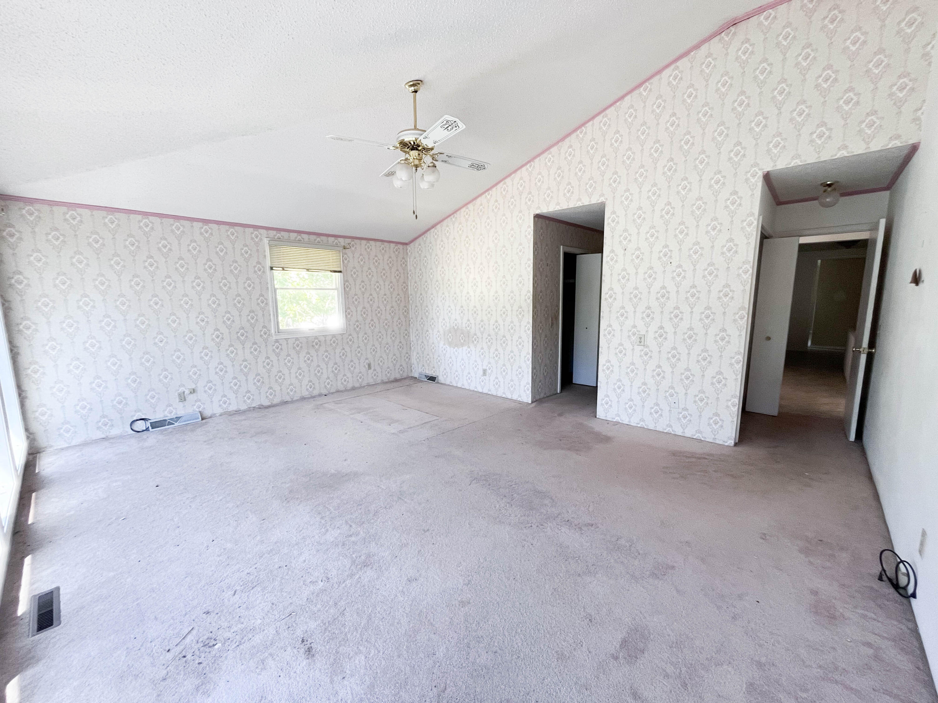 410 County Road 393 Property Photo 40