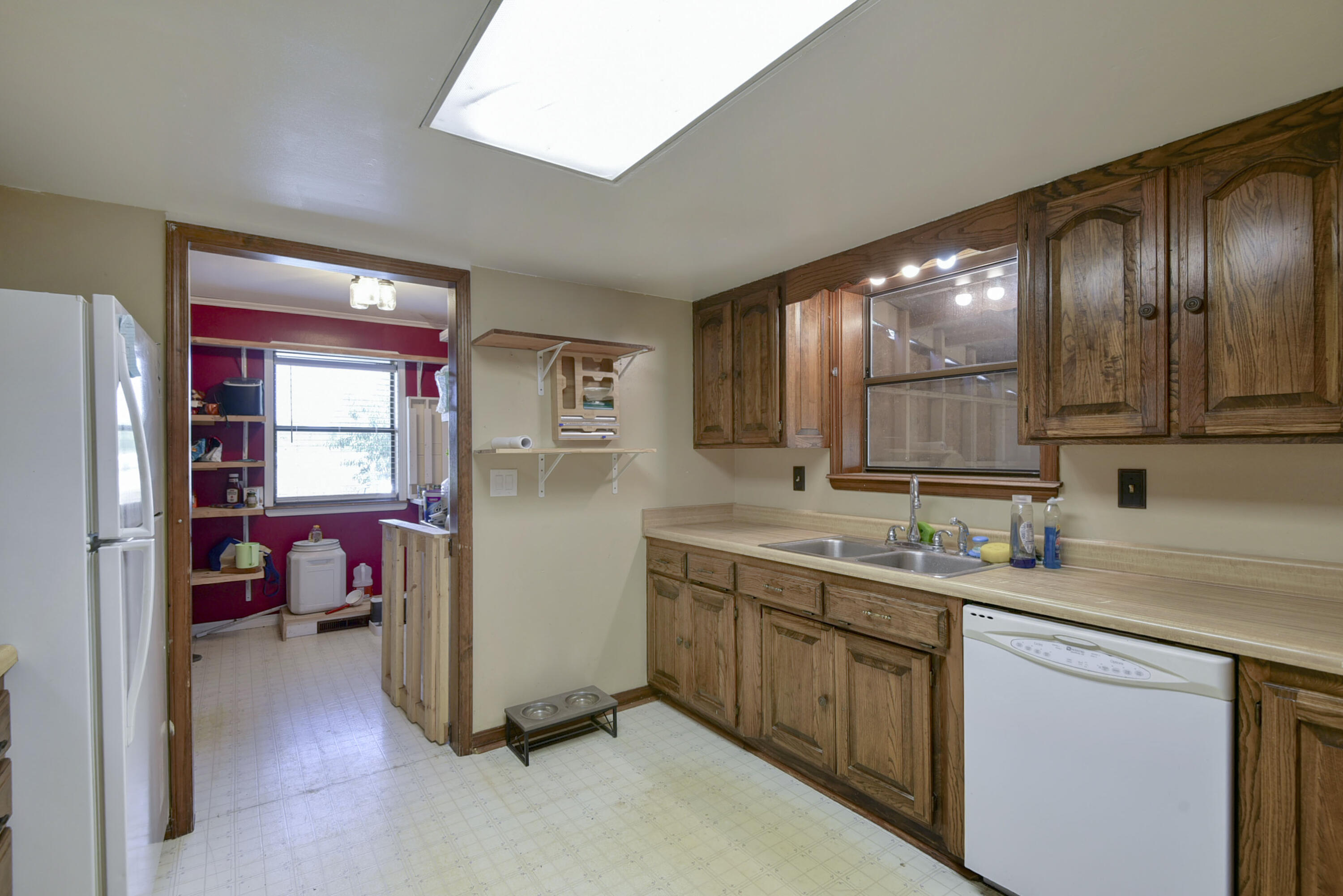 412 South Old Wire Road Property Photo 10