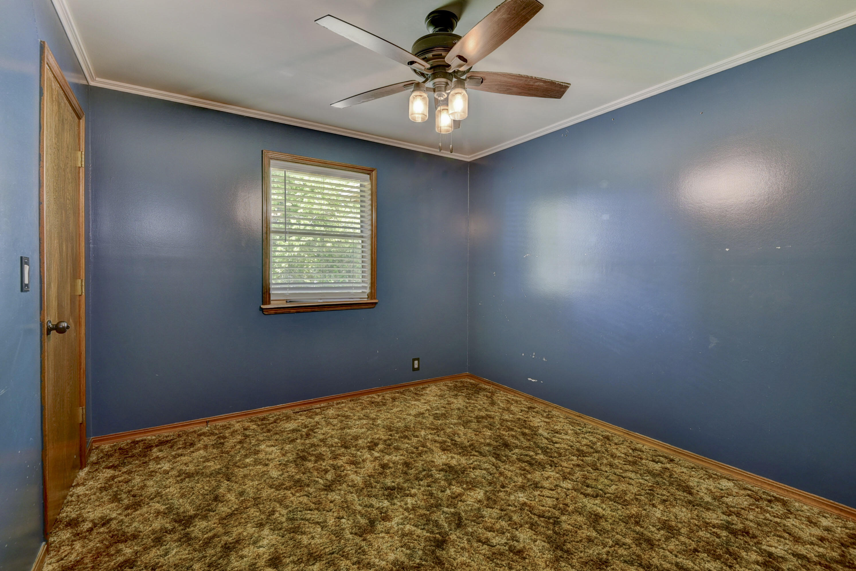 412 South Old Wire Road Property Photo 15