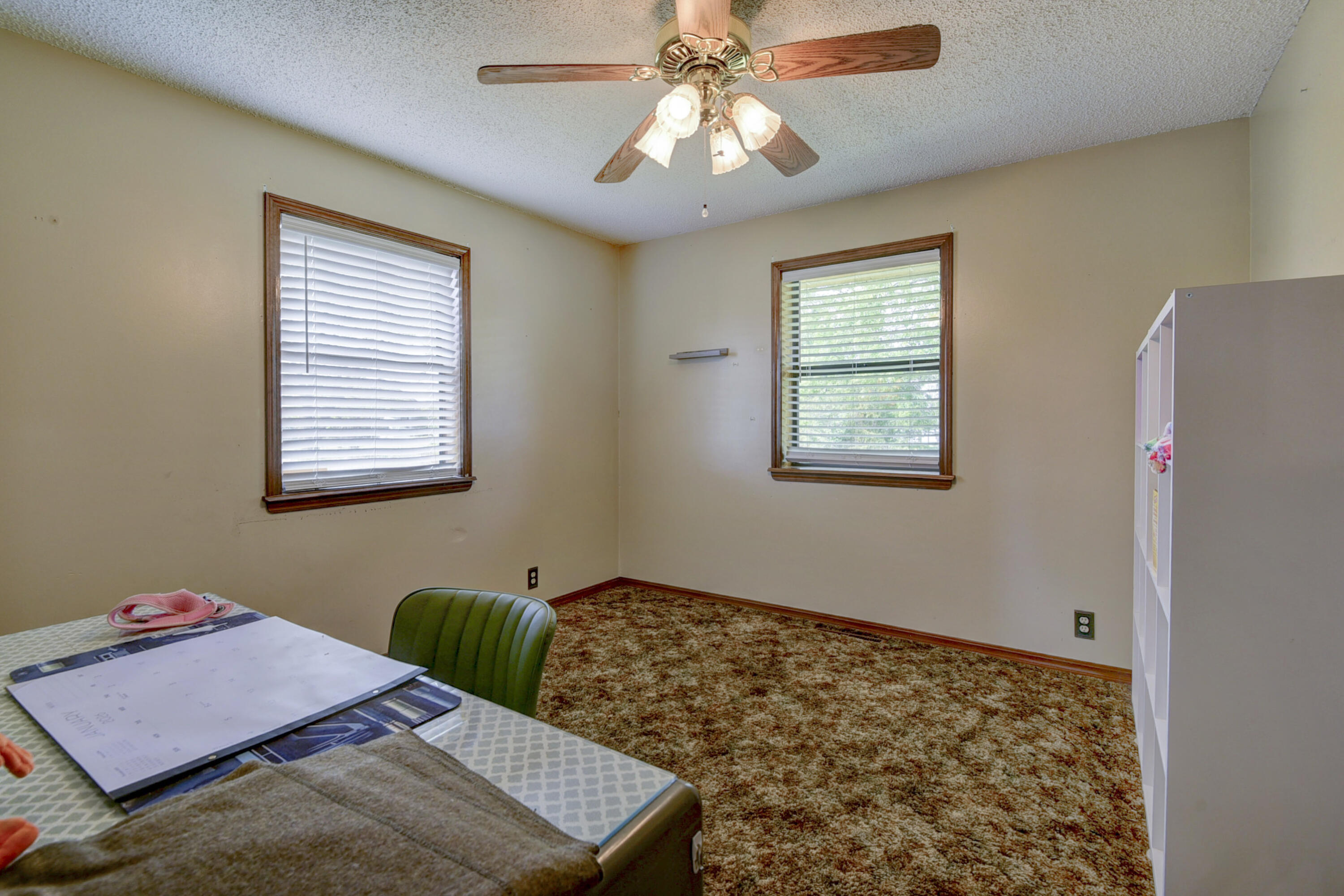 412 South Old Wire Road Property Photo 17